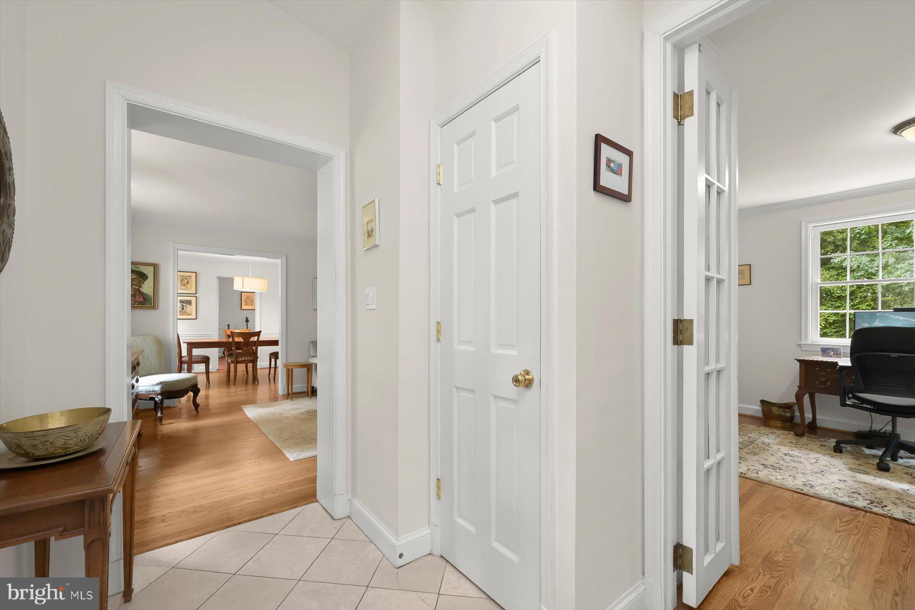 WOODACRES - Residential