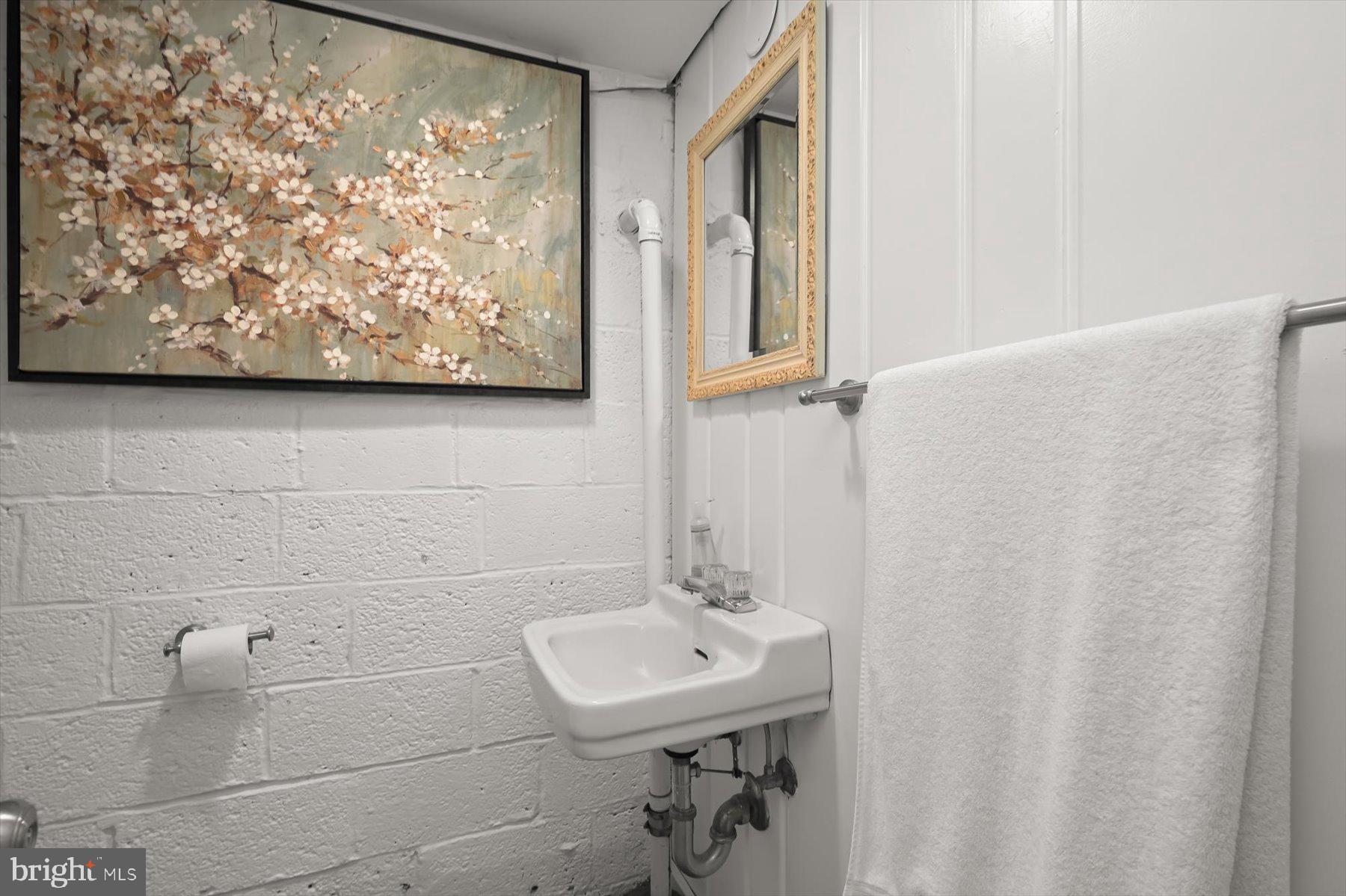 WOODACRES - Residential