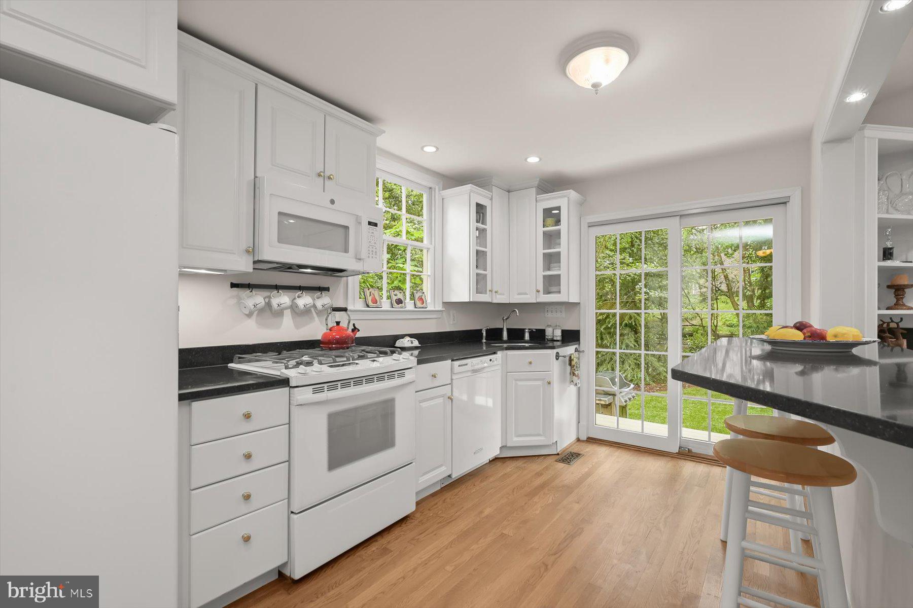 WOODACRES - Residential