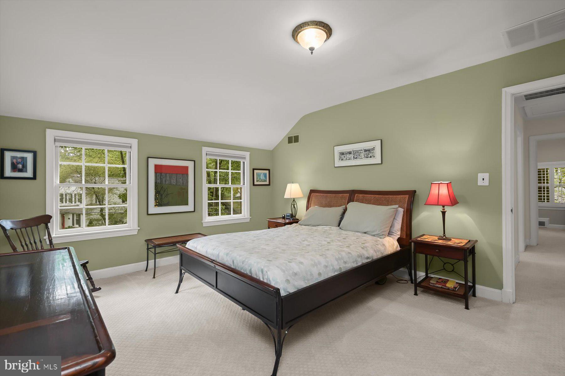 WOODACRES - Residential