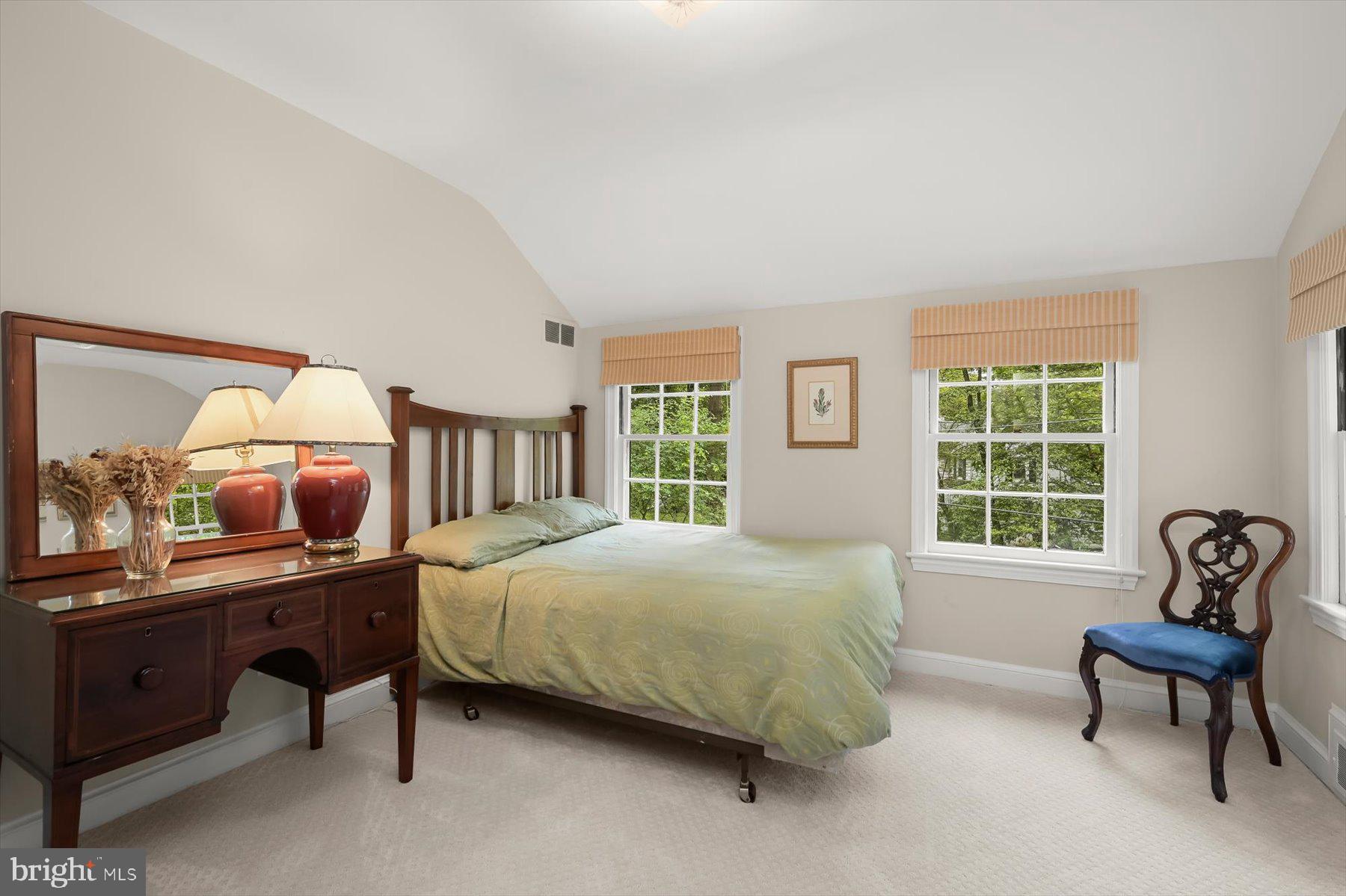 WOODACRES - Residential