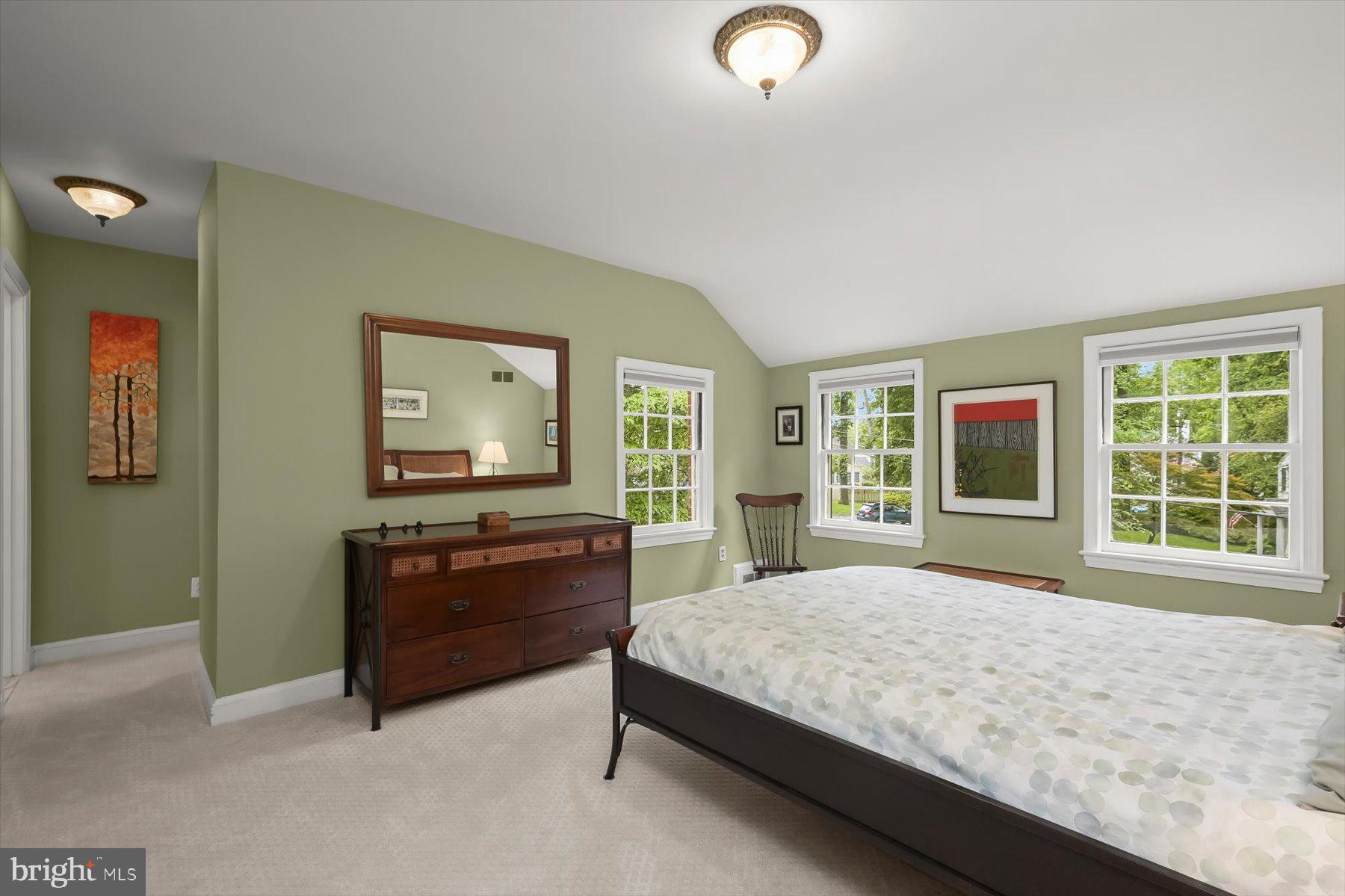 WOODACRES - Residential