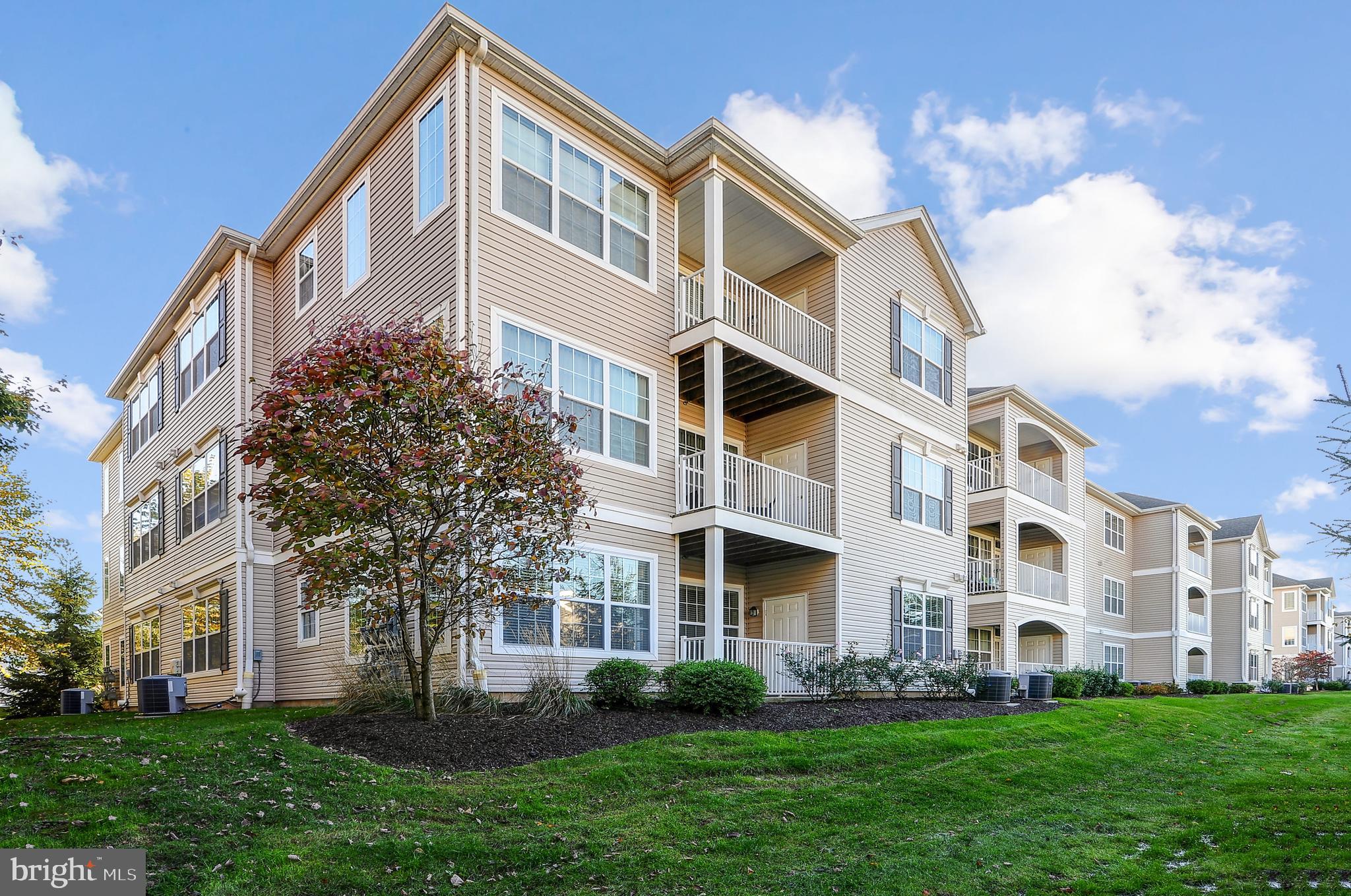 THE JEFFERSON - Residential Lease