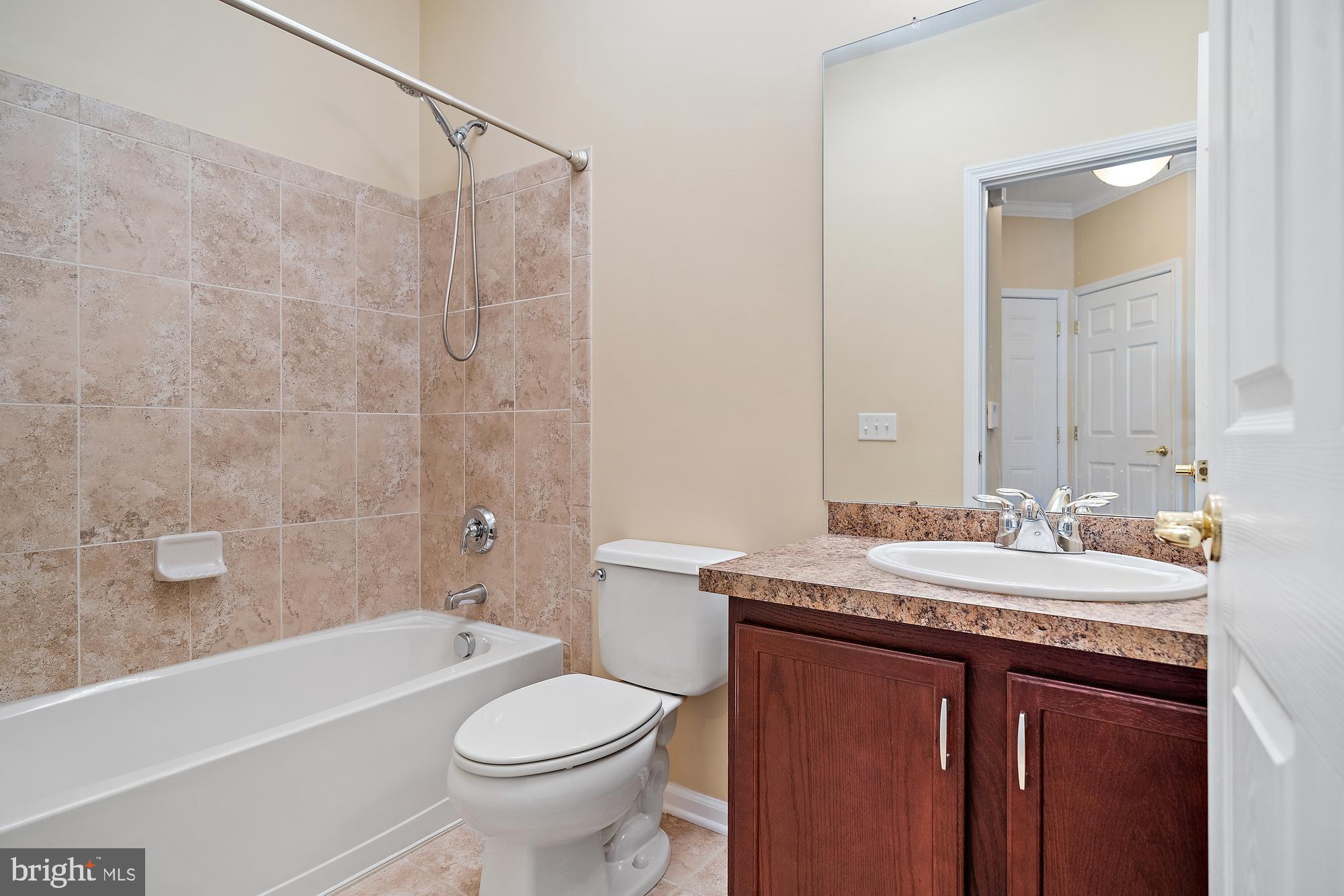 THE JEFFERSON - Residential Lease