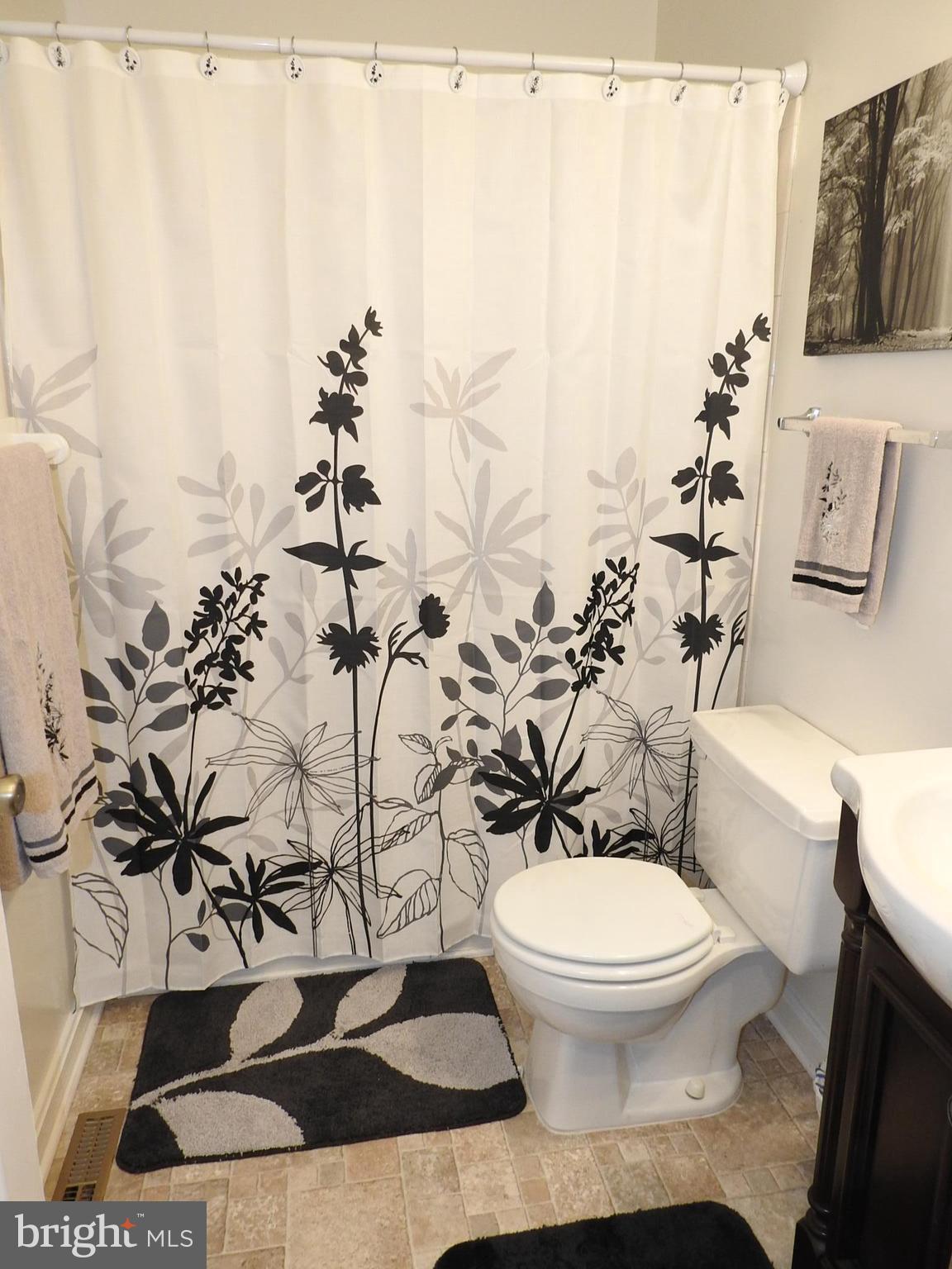 BOWLEYS QUARTERS - Residential