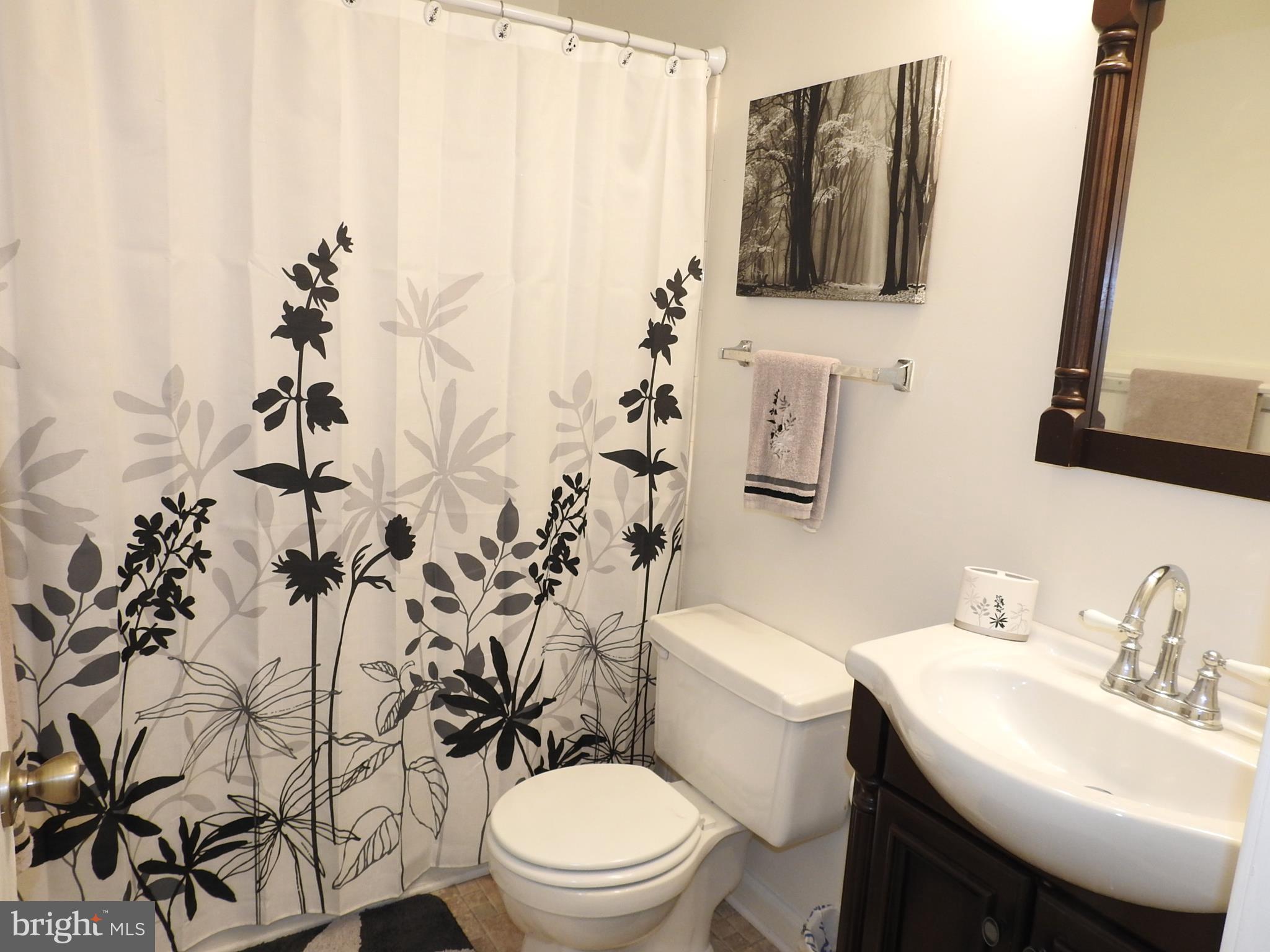 BOWLEYS QUARTERS - Residential