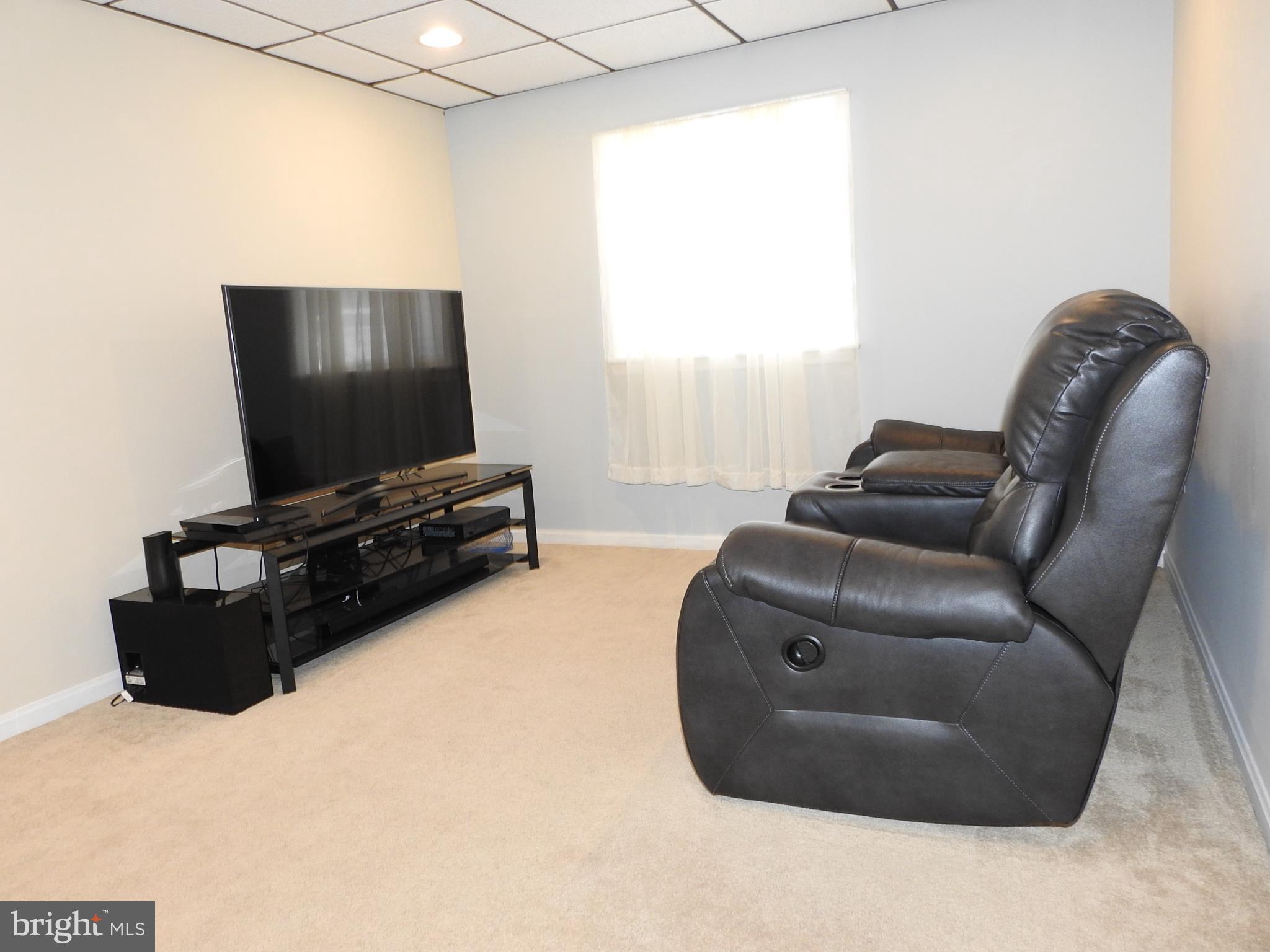 BOWLEYS QUARTERS - Residential