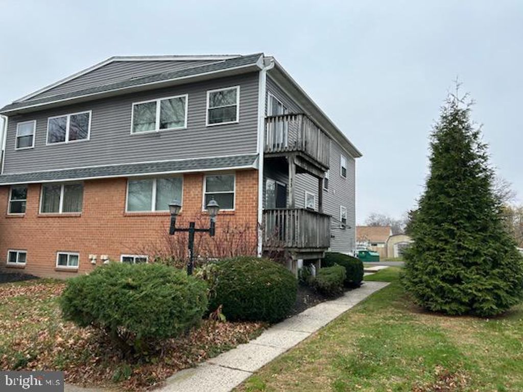 Photo of 532 Green Street, LANSDALE, PA 19446 (MLS # PAMC2162320)