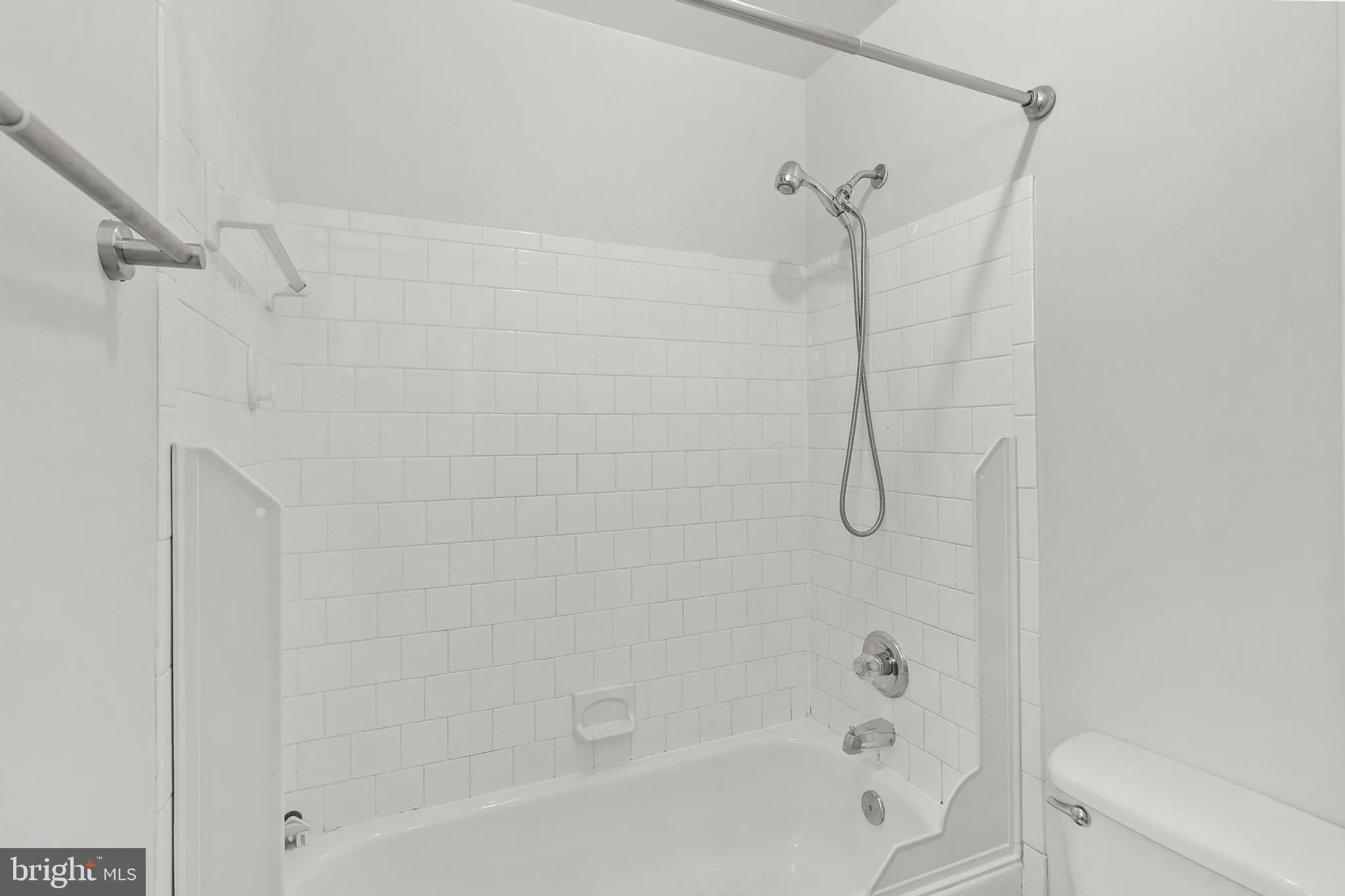 Randallstown, Maryland 21133, United States, 4 Bedrooms Bedrooms, ,3 BathroomsBathrooms,Residential,Pending,197171