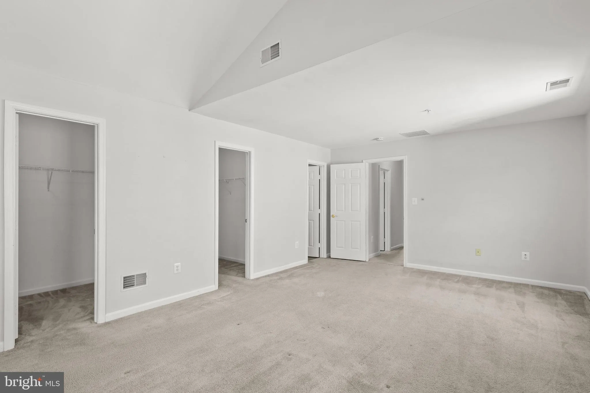 Randallstown, Maryland 21133, United States, 4 Bedrooms Bedrooms, ,3 BathroomsBathrooms,Residential,Pending,197171