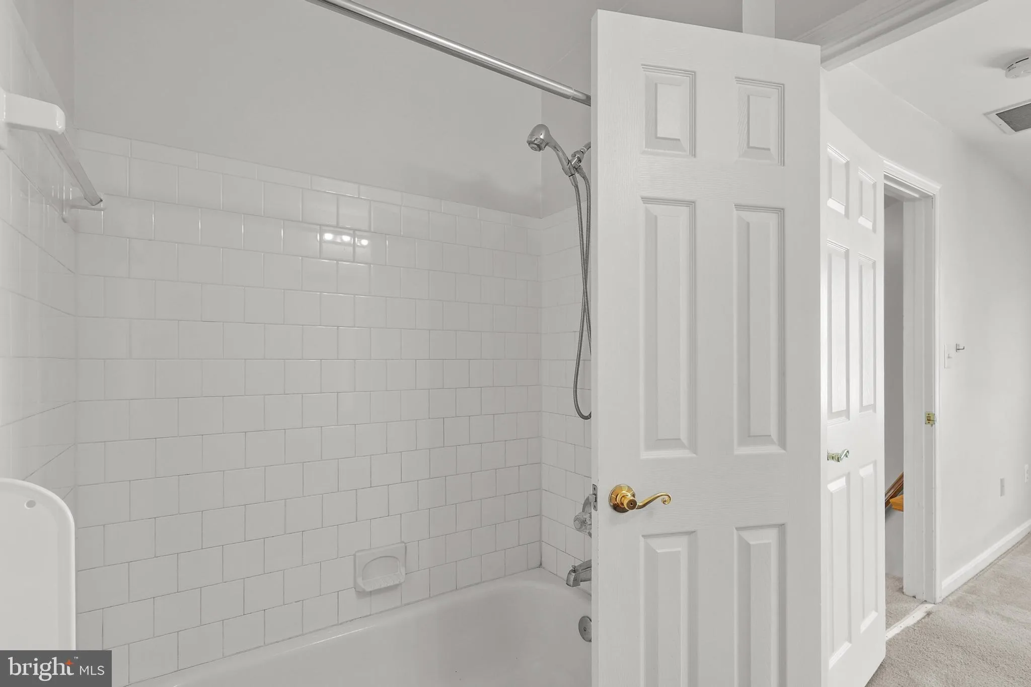 Randallstown, Maryland 21133, United States, 4 Bedrooms Bedrooms, ,3 BathroomsBathrooms,Residential,Pending,197171