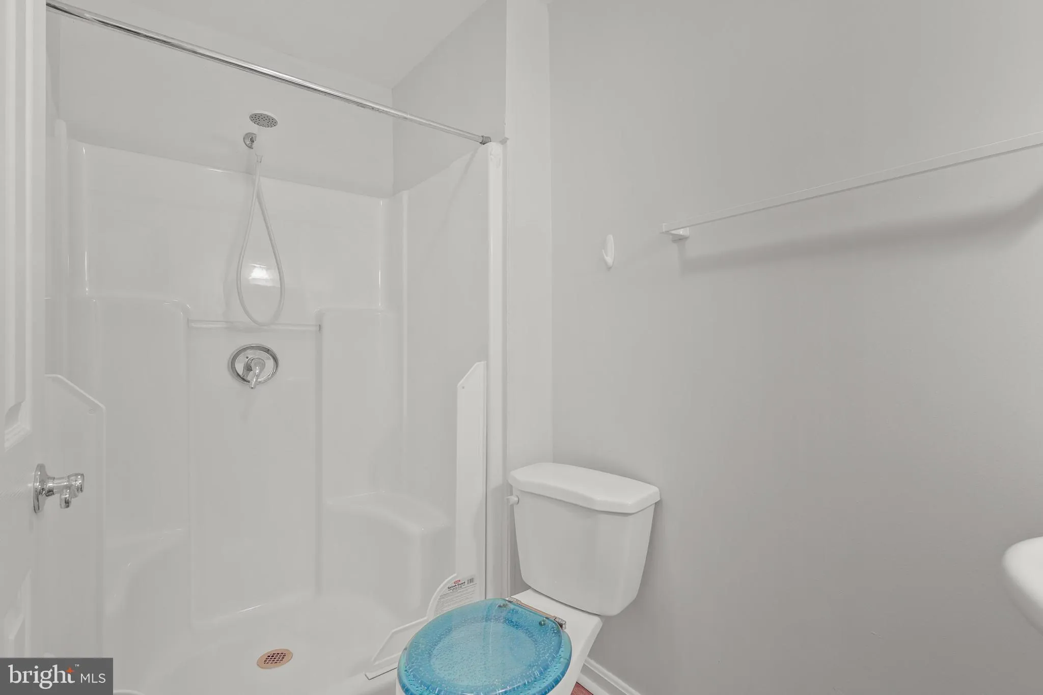 Randallstown, Maryland 21133, United States, 4 Bedrooms Bedrooms, ,3 BathroomsBathrooms,Residential,Pending,197171