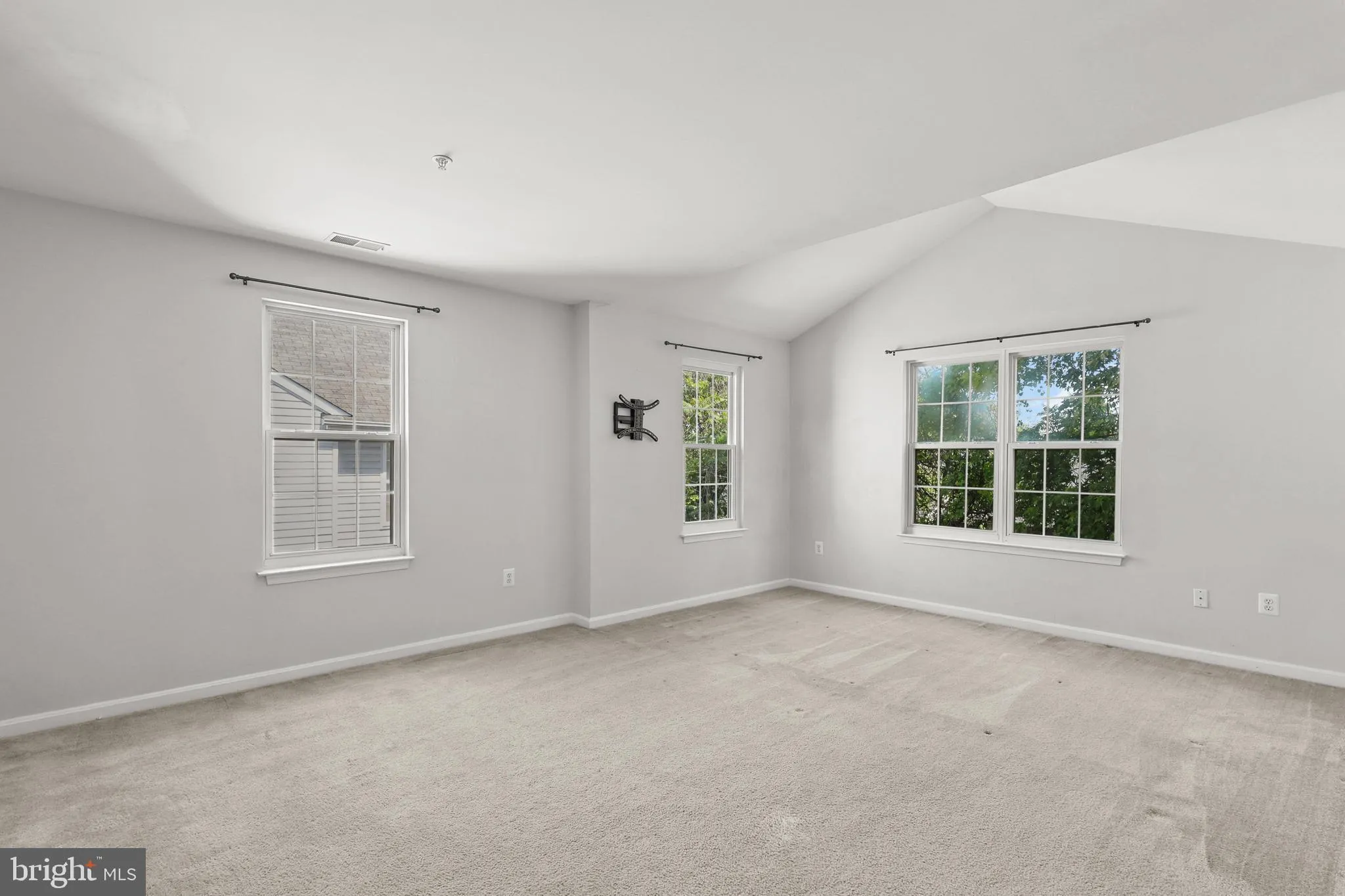 Randallstown, Maryland 21133, United States, 4 Bedrooms Bedrooms, ,3 BathroomsBathrooms,Residential,Pending,197171