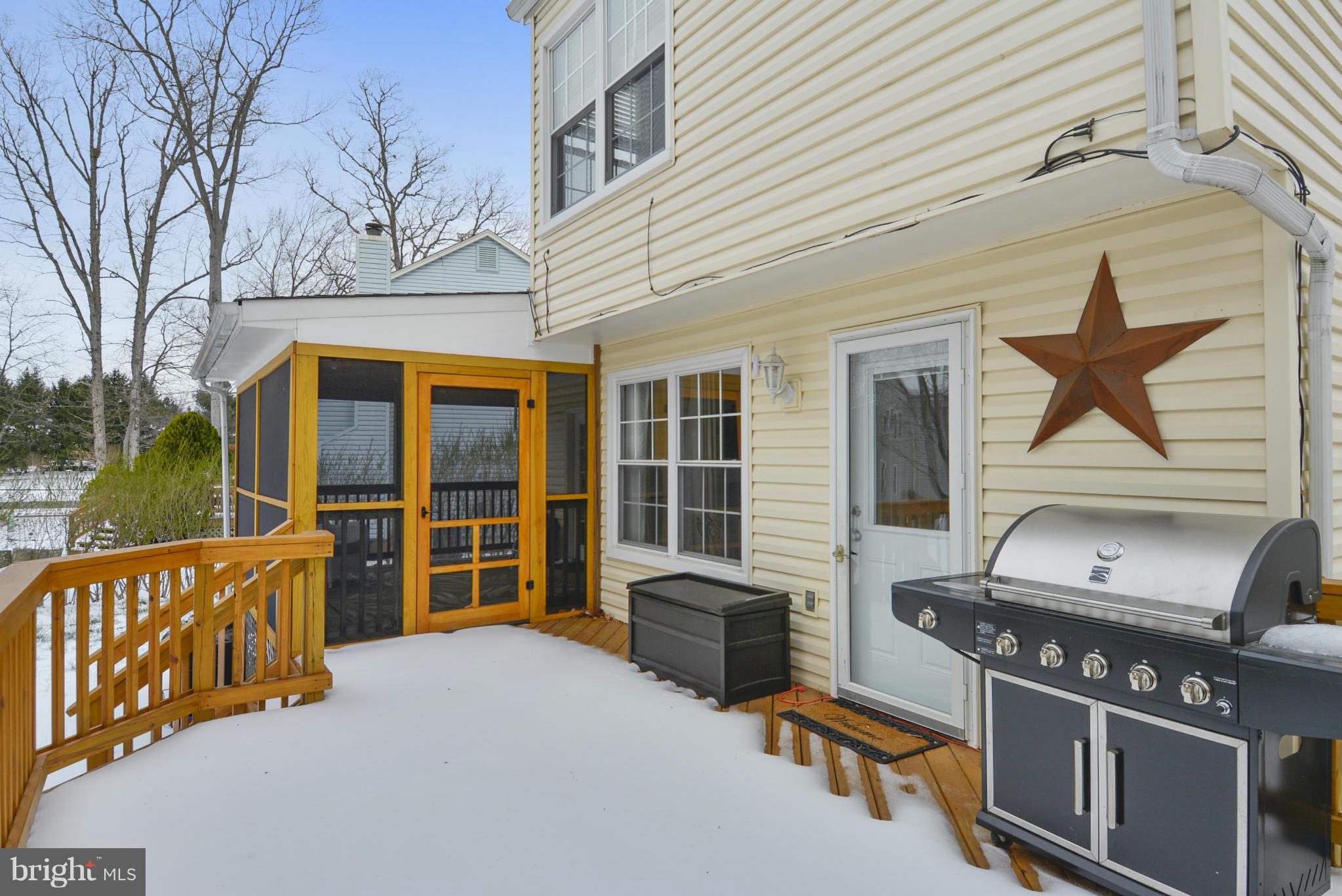 COUNTRYSIDE - Residential