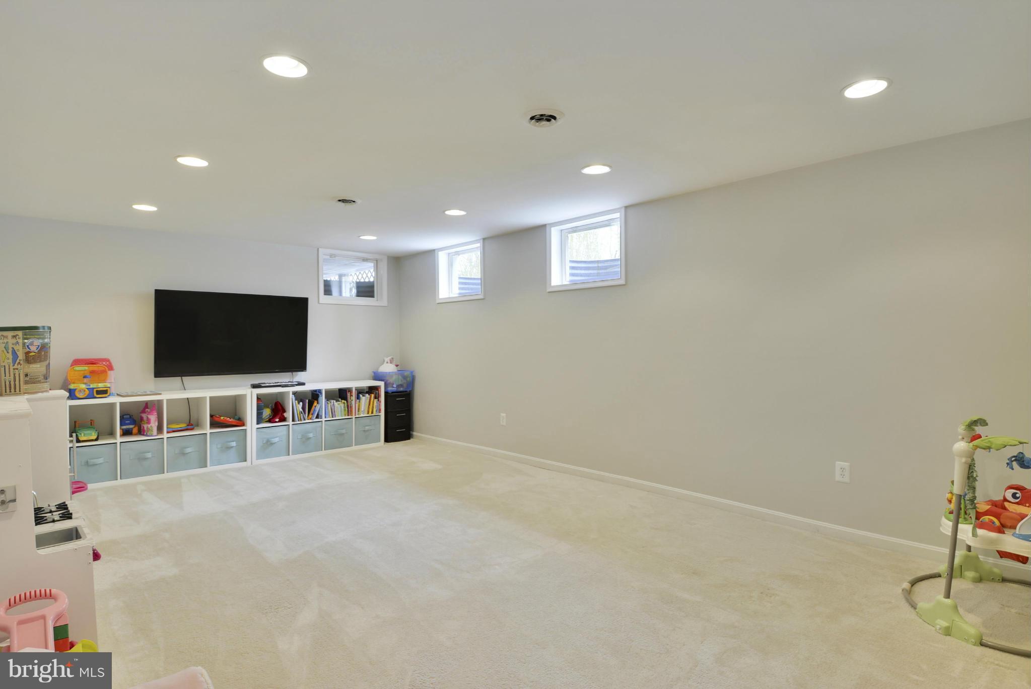 COUNTRYSIDE - Residential