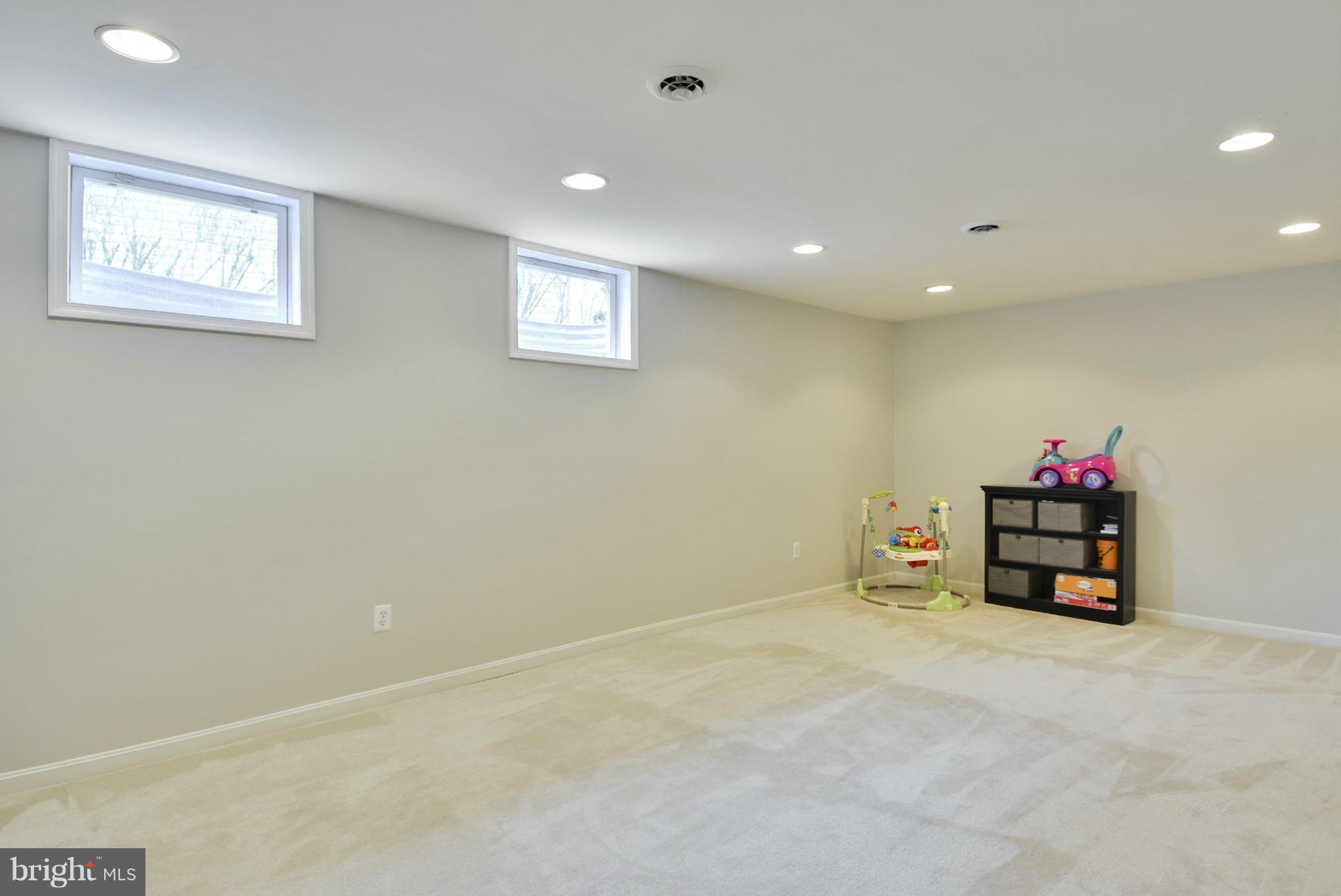 COUNTRYSIDE - Residential