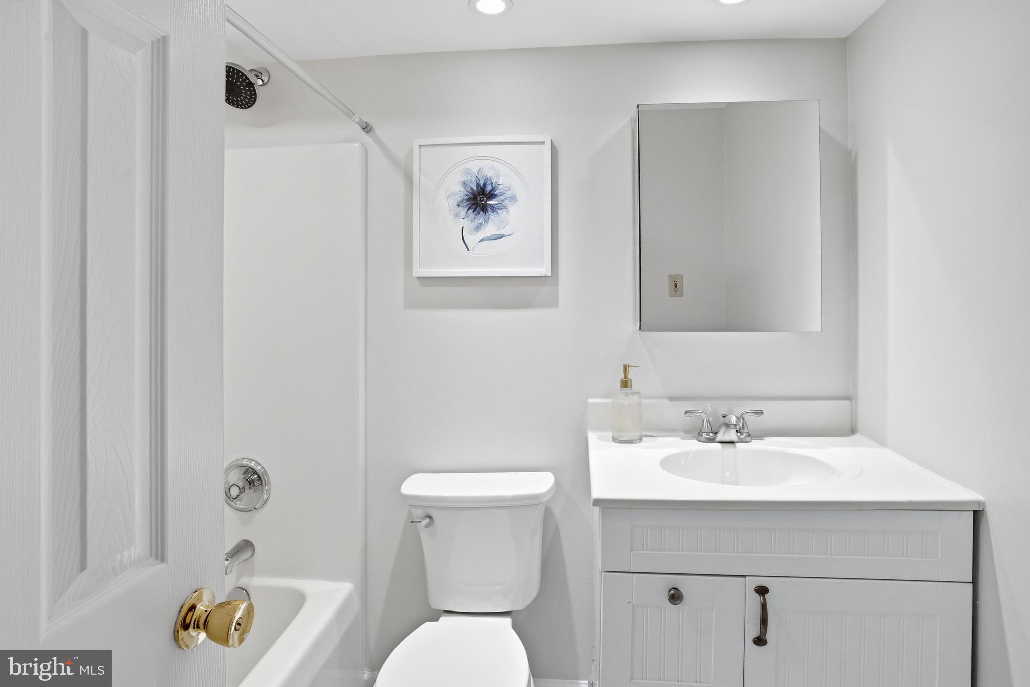 MONTCLAIR - Residential