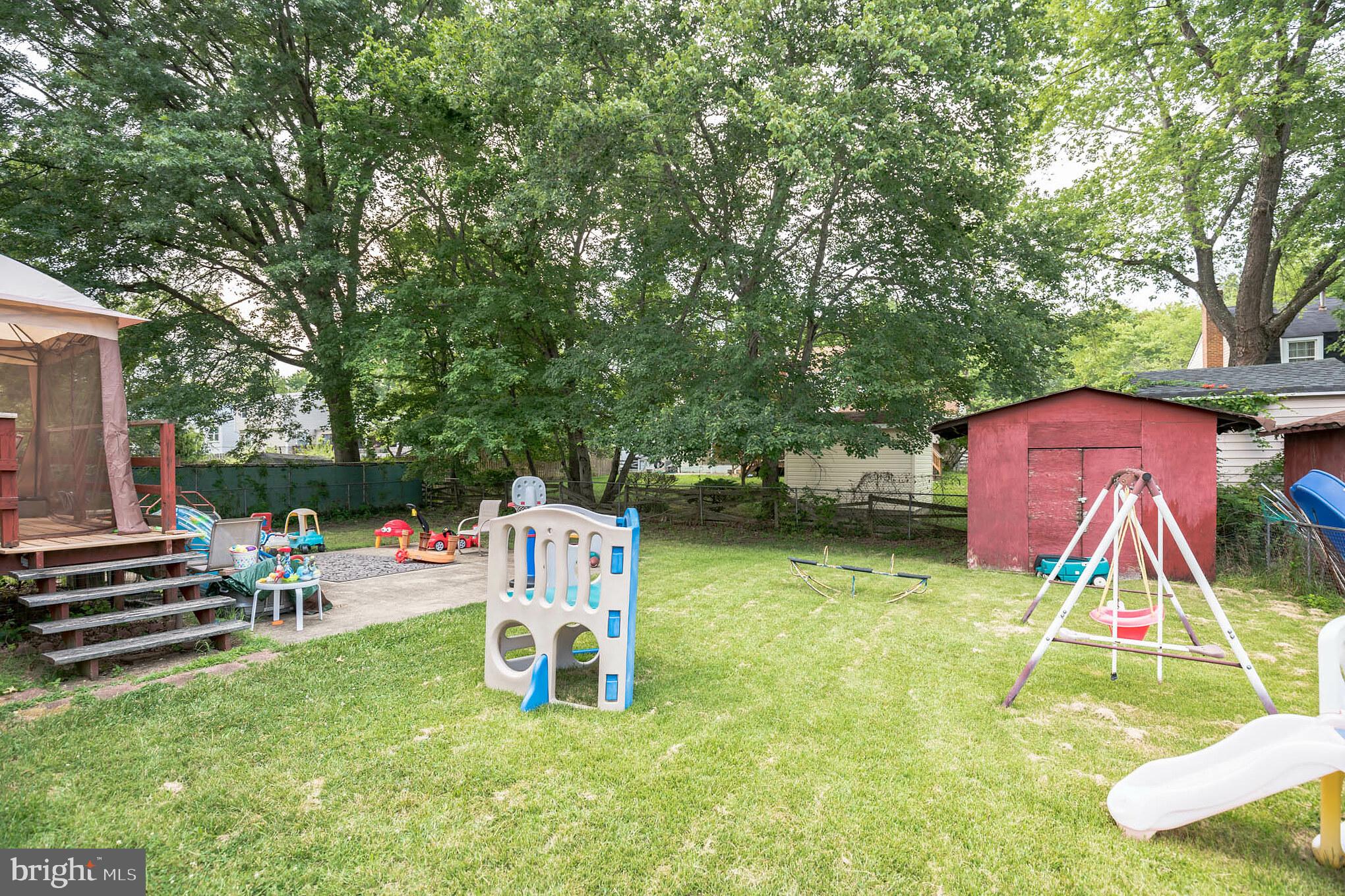 TANTALLON ON THE POTOMAC - Residential