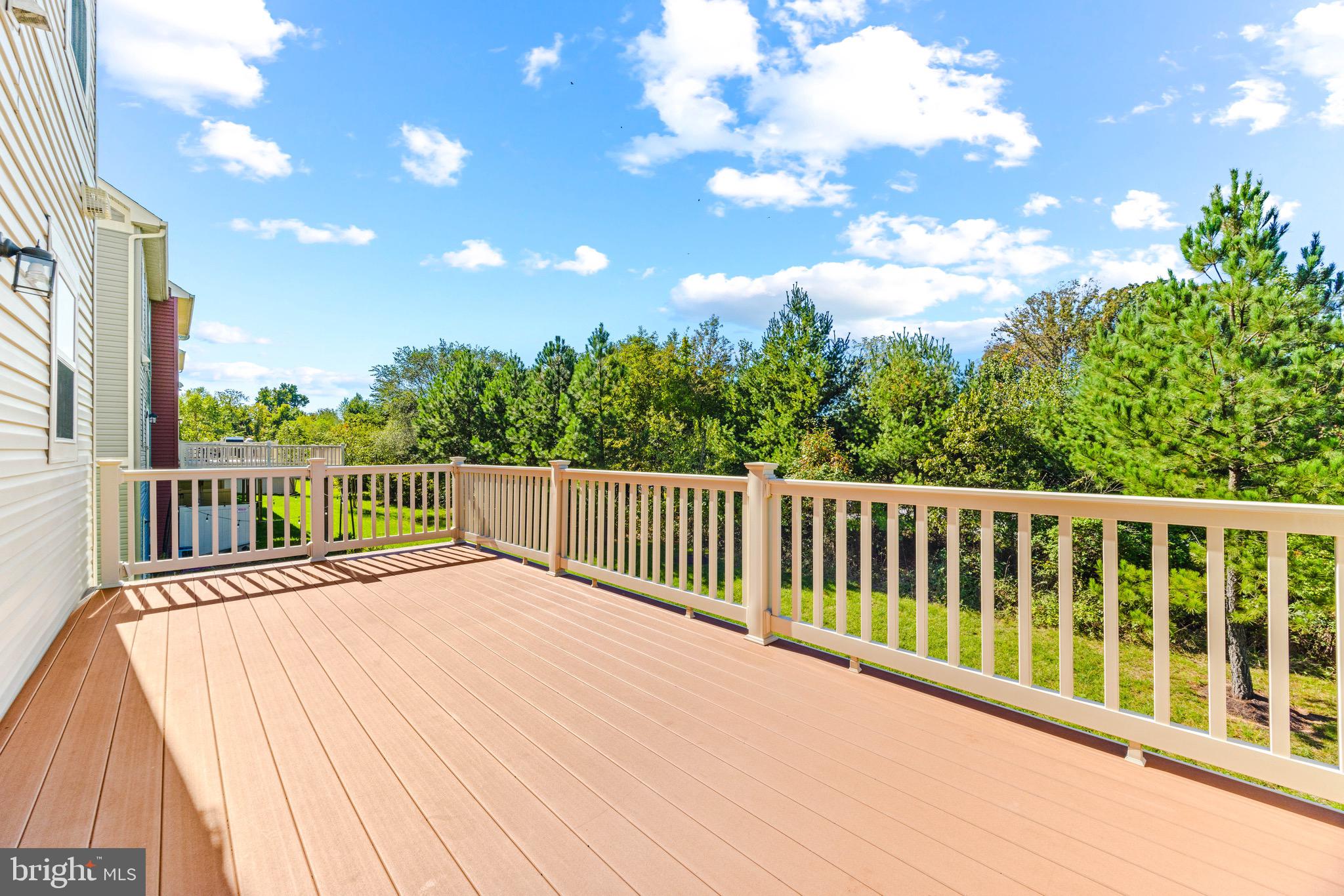 CREEKSIDE VILLAGE - Residential