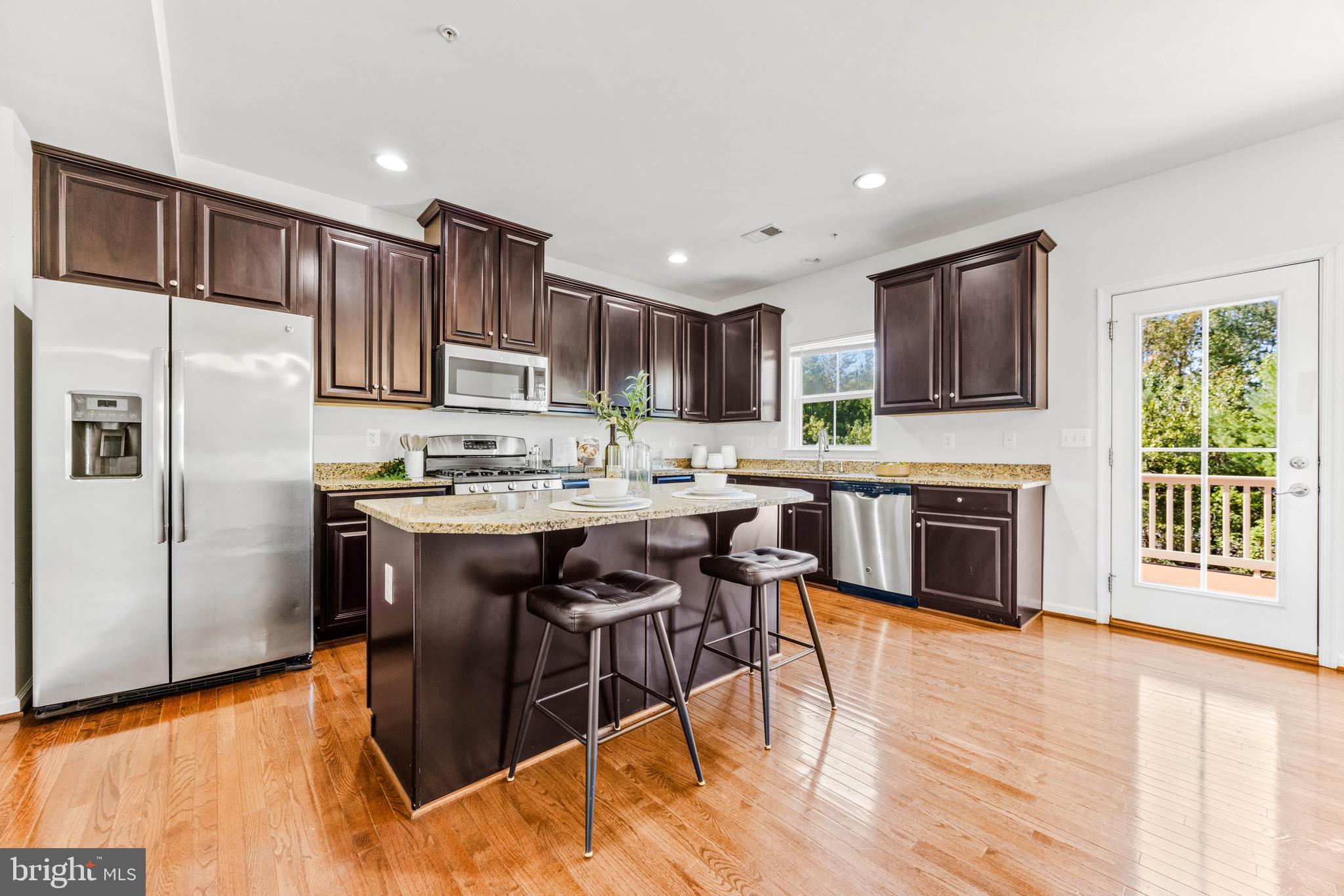 CREEKSIDE VILLAGE - Residential