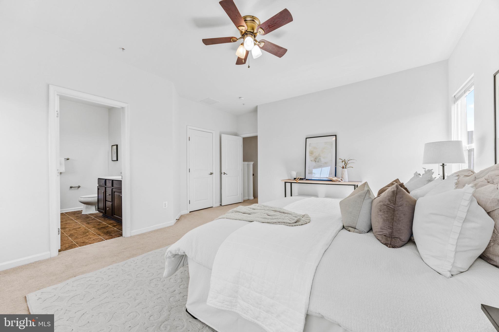 CREEKSIDE VILLAGE - Residential