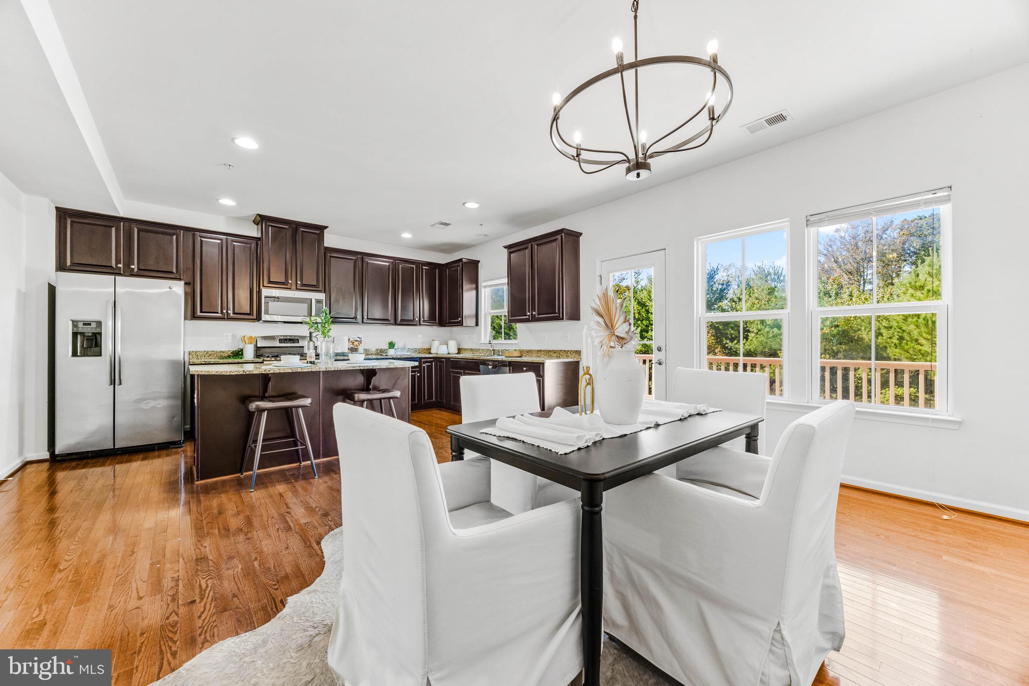 CREEKSIDE VILLAGE - Residential