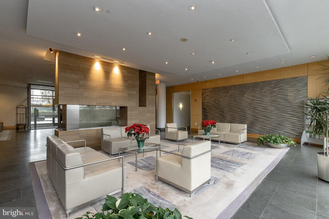 ODYSSEY - Residential Lease