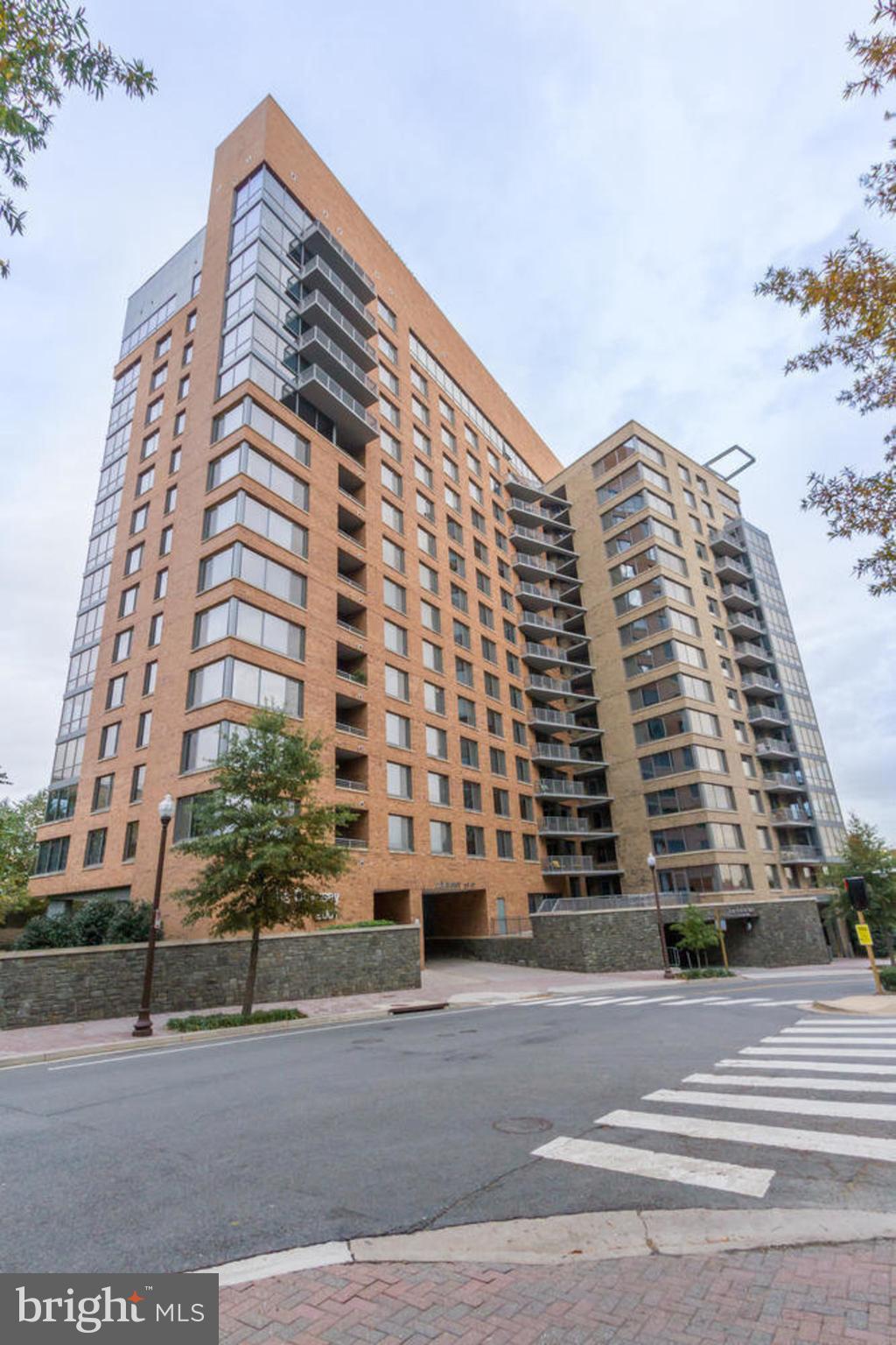 ODYSSEY - Residential Lease