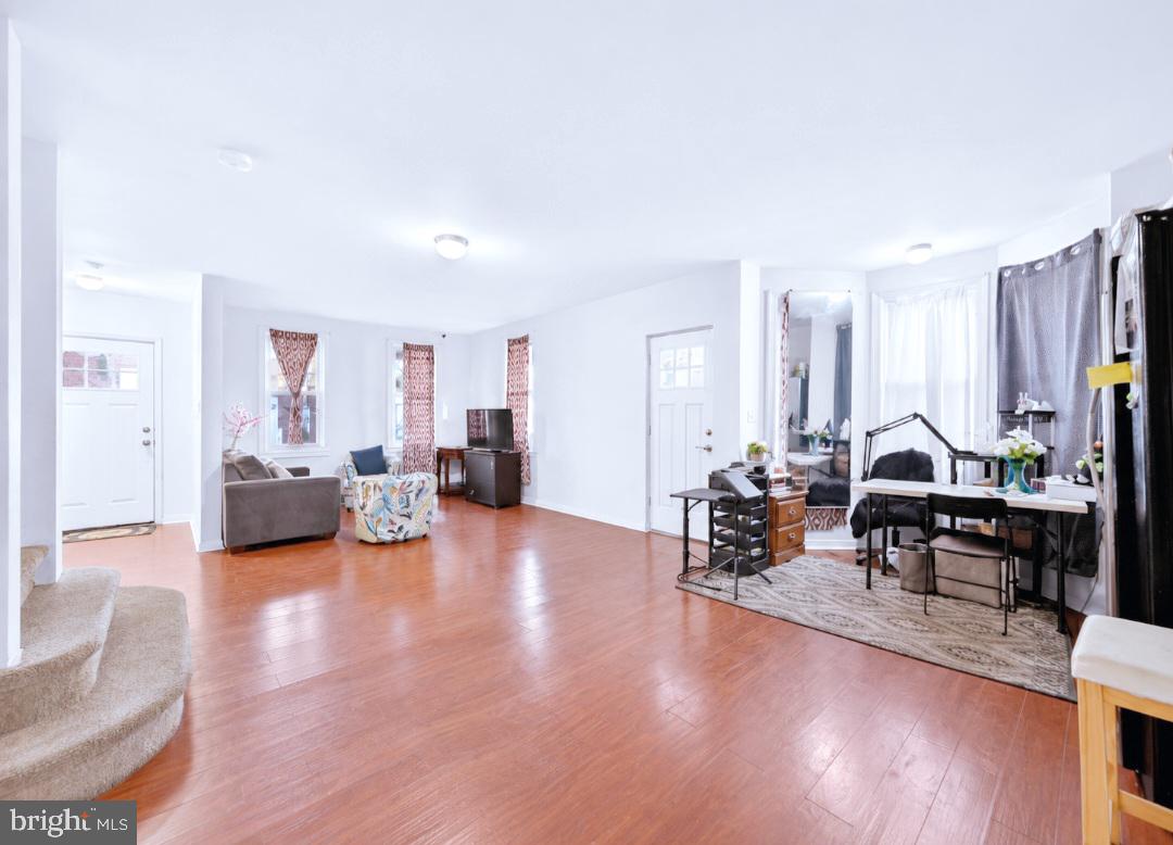 38 E HANCOCK STREET