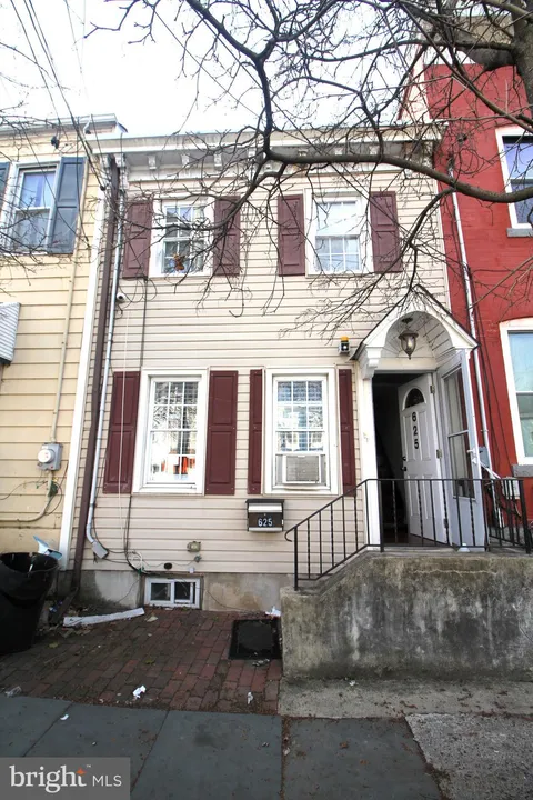 625 Lamberton Street, Trenton, NJ MLS: NJME2074600