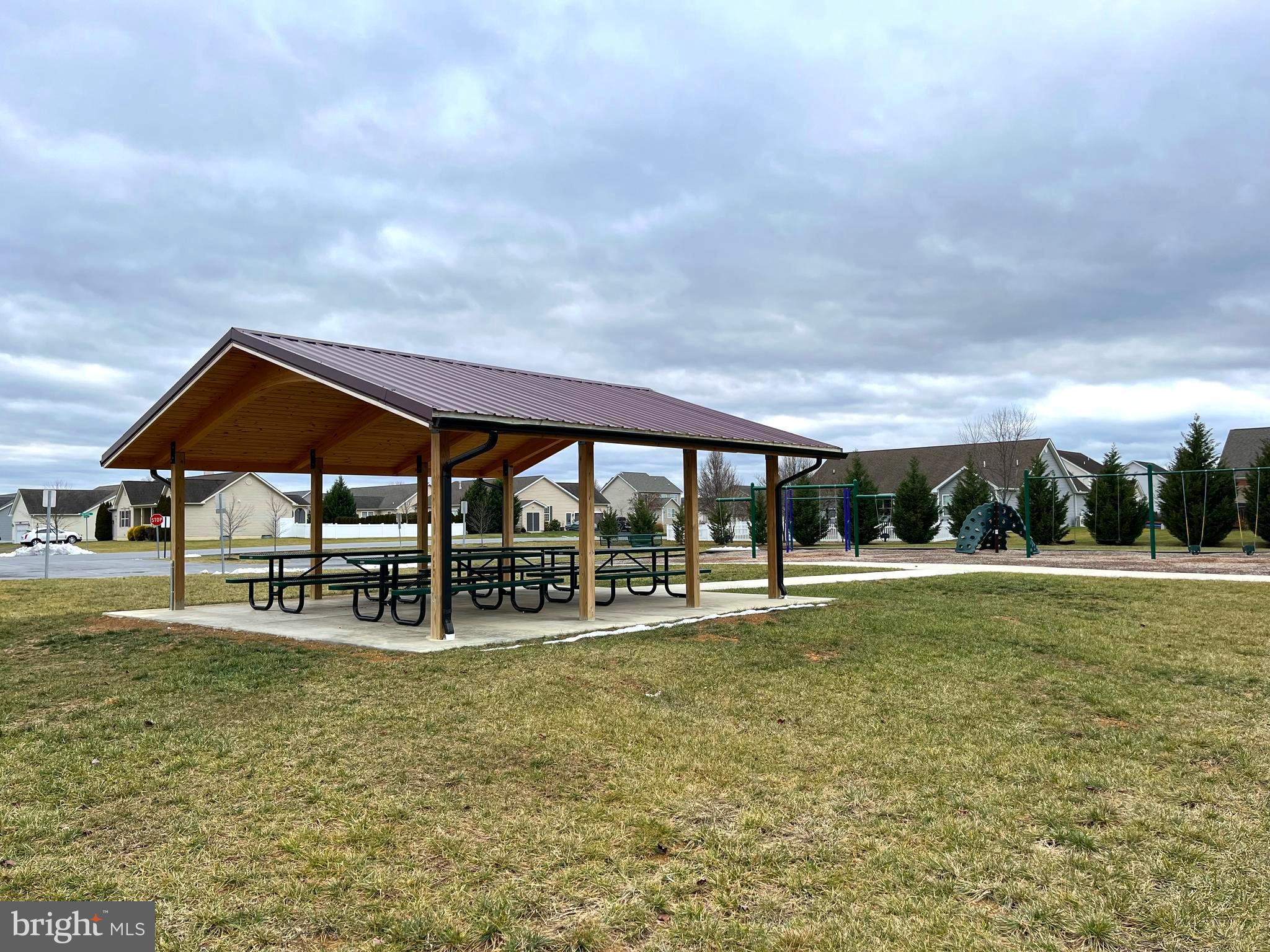 BRIDLE CREEK - Residential