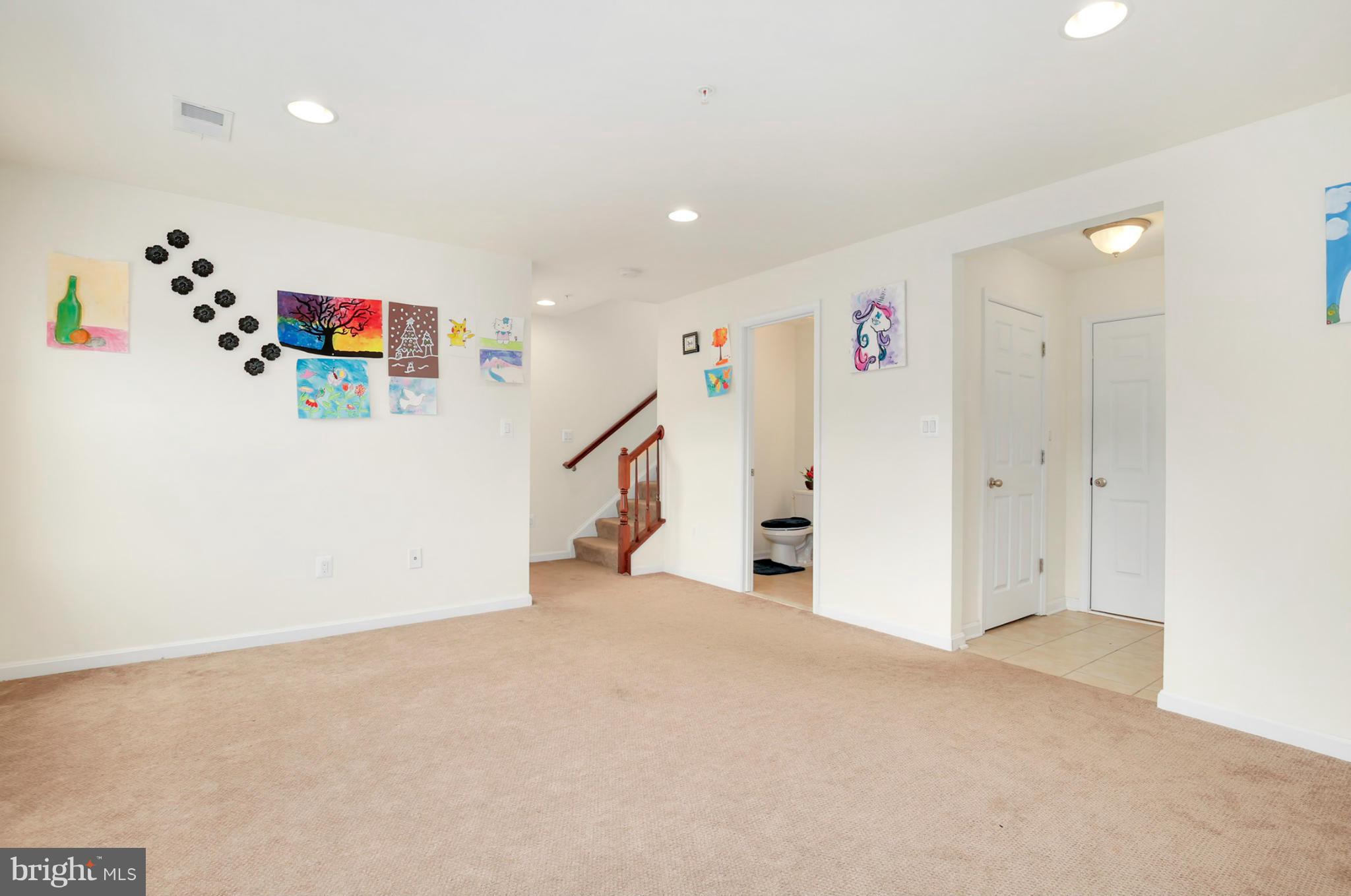 ROCKLAND AT ROGERS - Residential