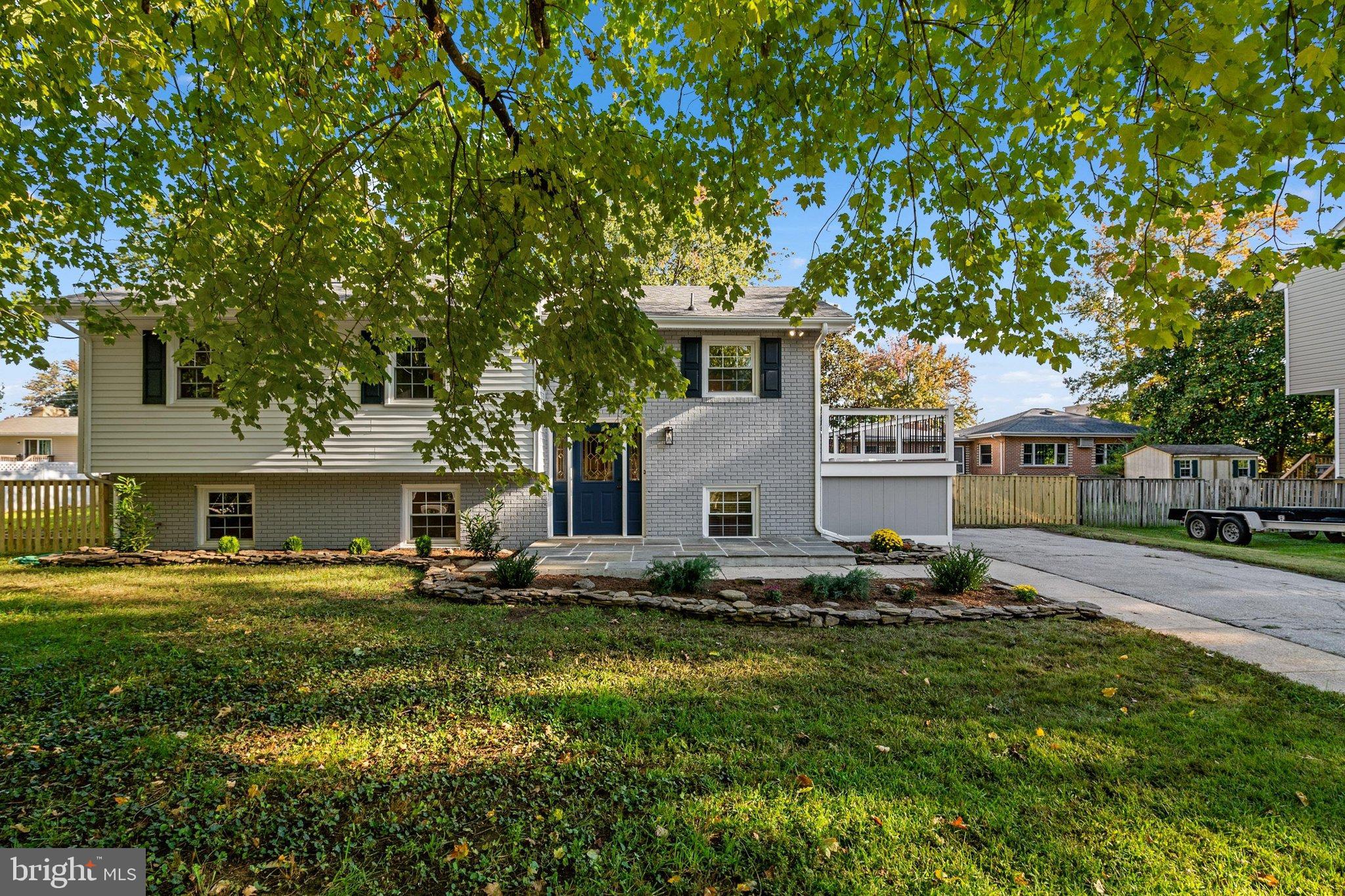3349 ARUNDEL ON THE BAY ROAD