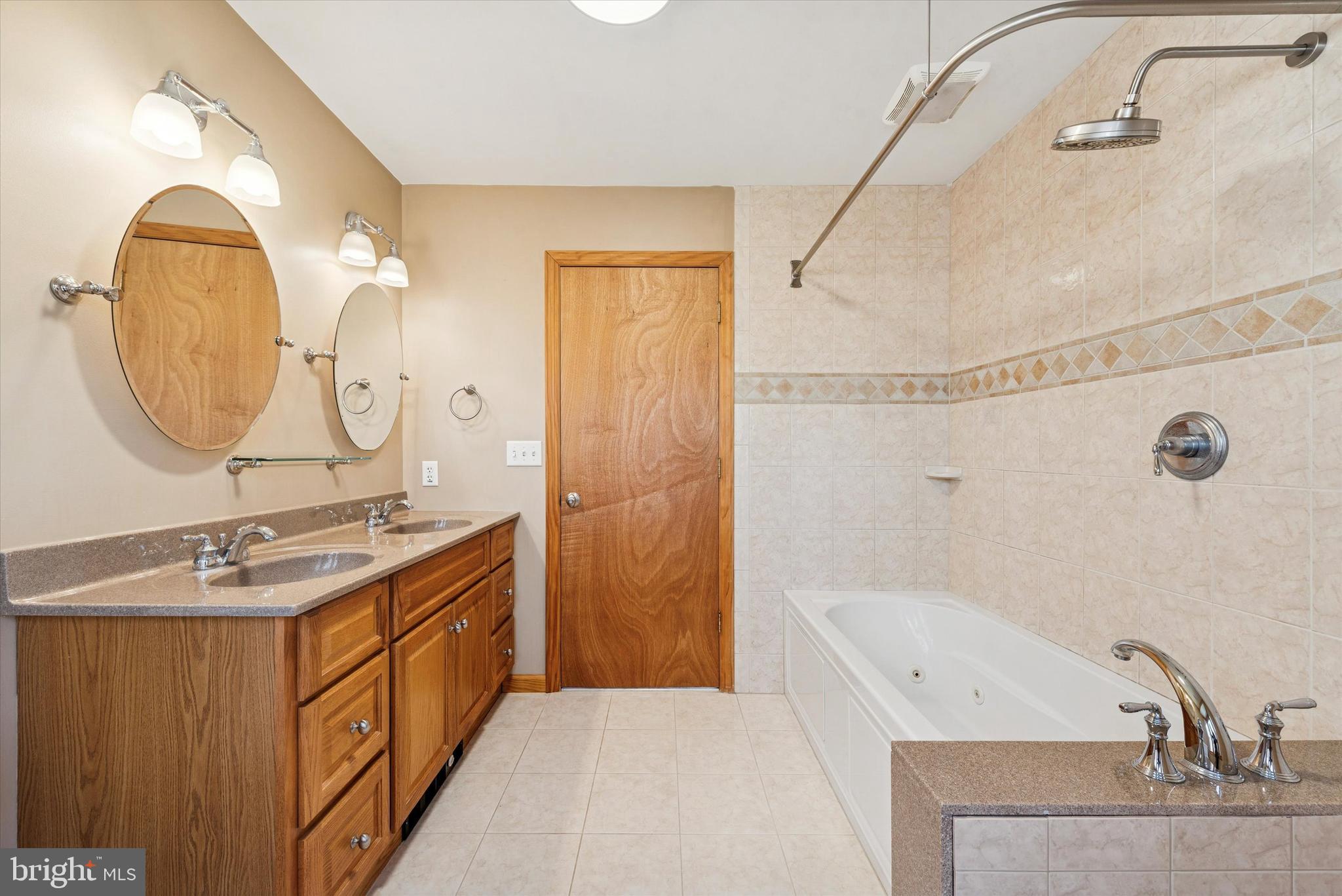 GLENMOORE - Residential