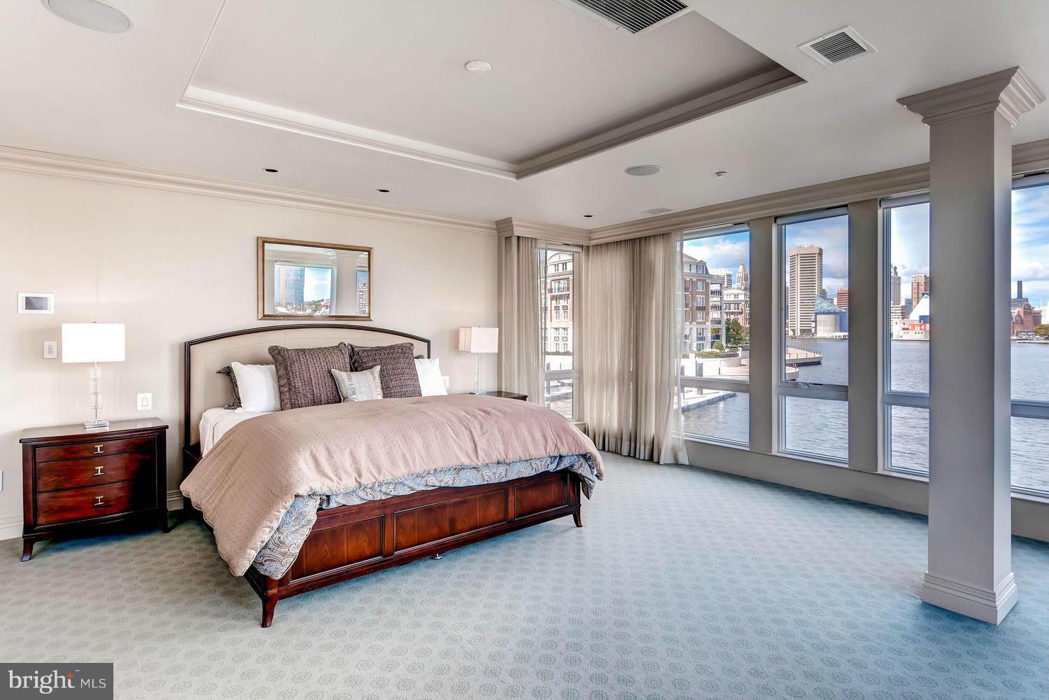 PIER HOMES AT HARBORVIEW - Residential