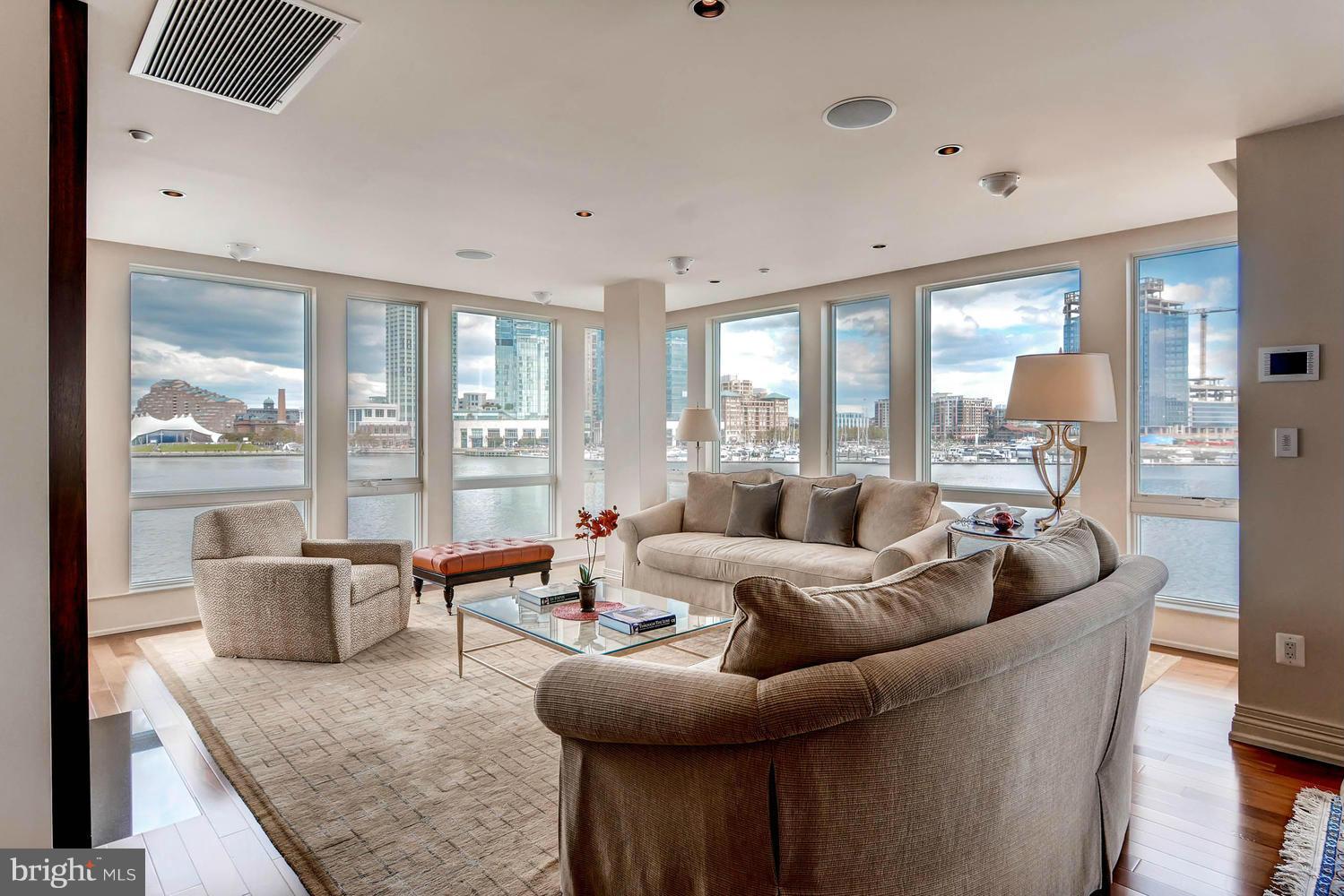 PIER HOMES AT HARBORVIEW - Residential