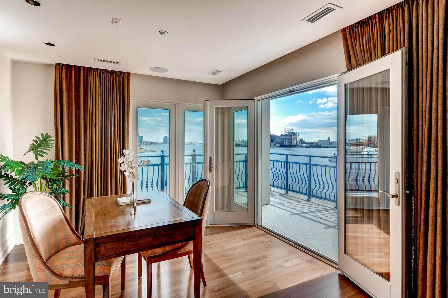 PIER HOMES AT HARBORVIEW - Residential
