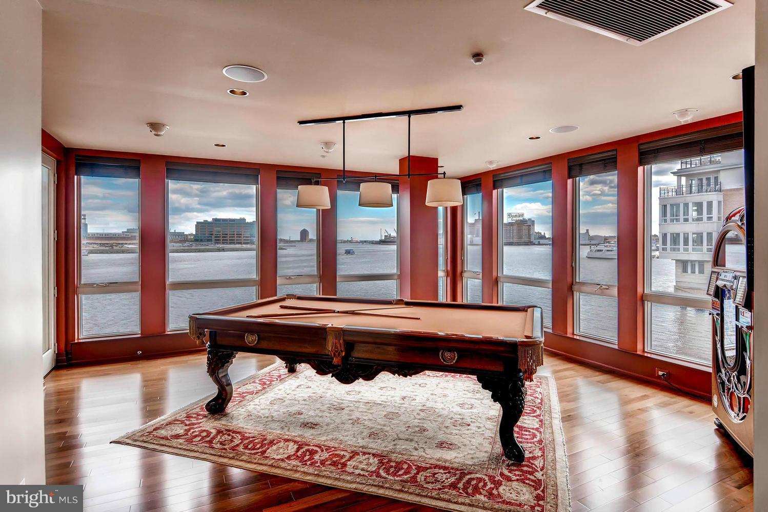 PIER HOMES AT HARBORVIEW - Residential