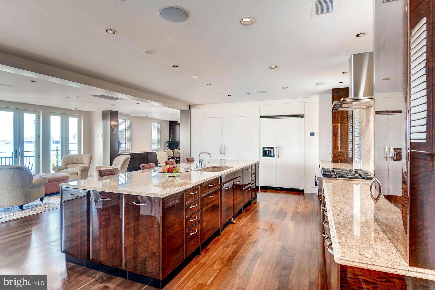 PIER HOMES AT HARBORVIEW - Residential