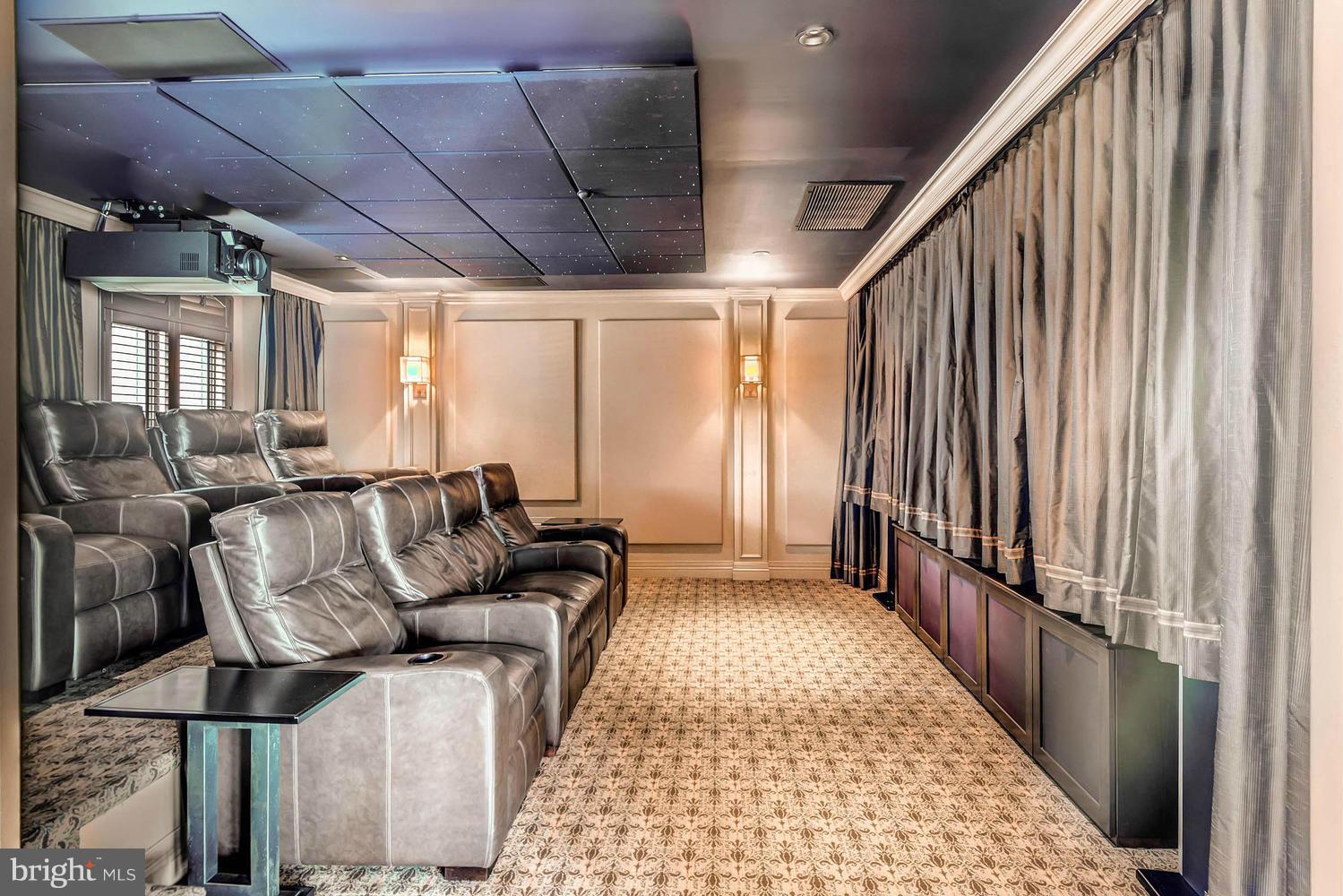 PIER HOMES AT HARBORVIEW - Residential