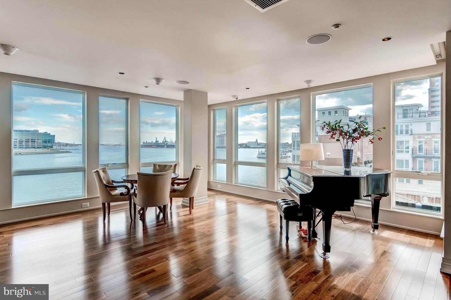 PIER HOMES AT HARBORVIEW - Residential