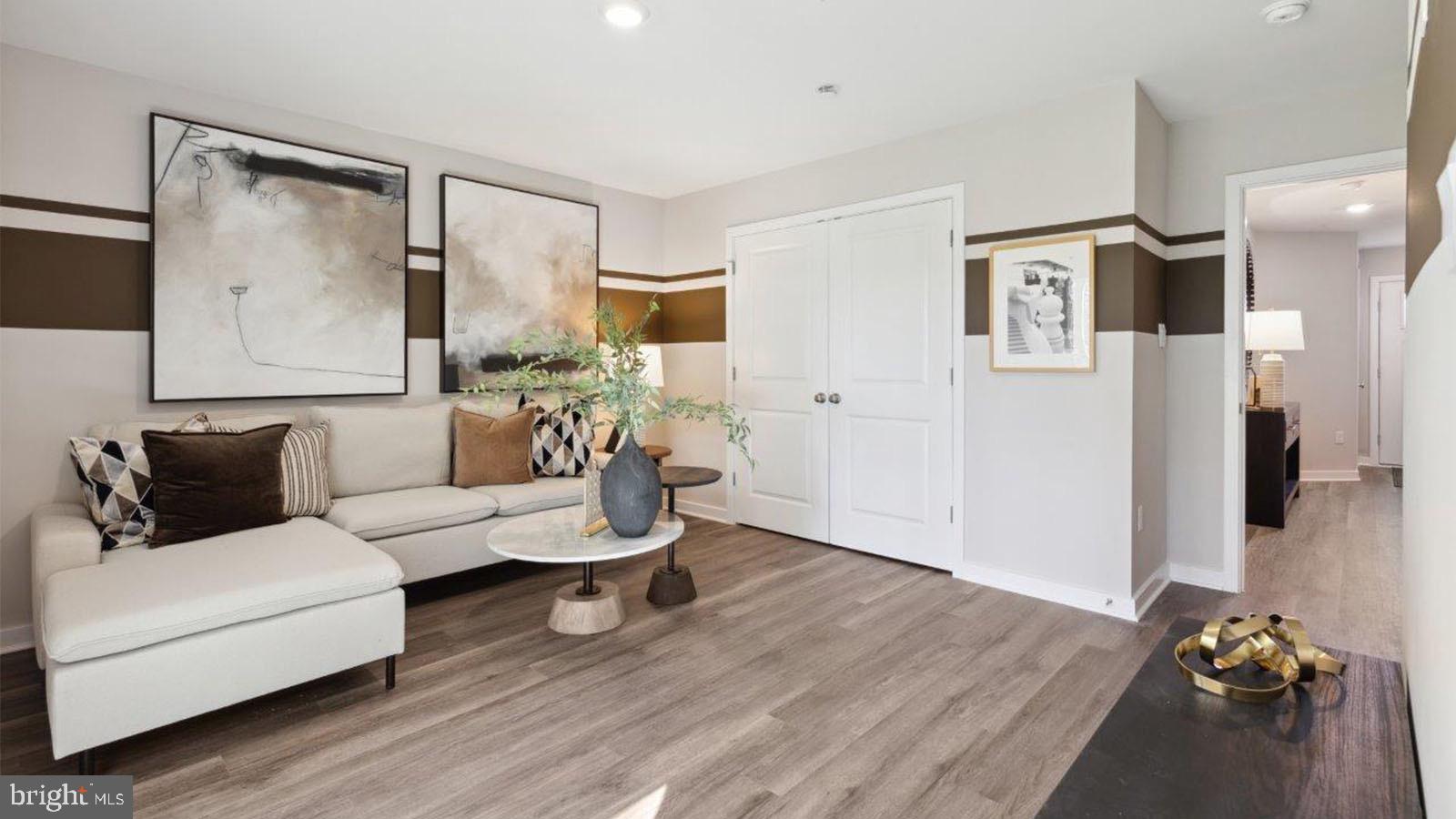 CALM RETREAT - Residential Lease