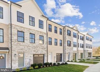 CALM RETREAT - Residential Lease