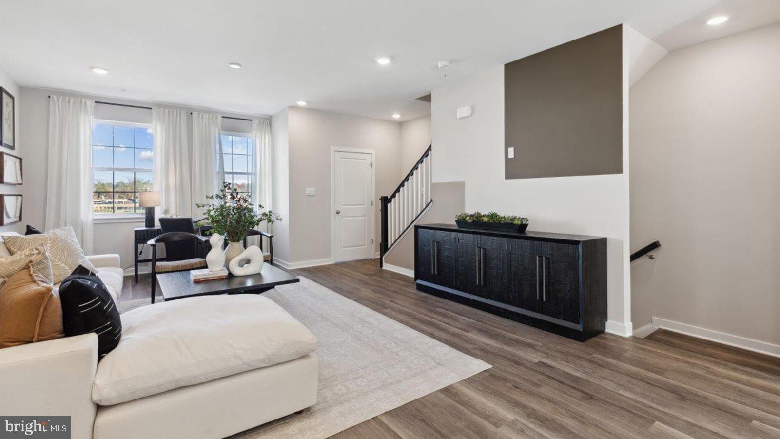 CALM RETREAT - Residential Lease