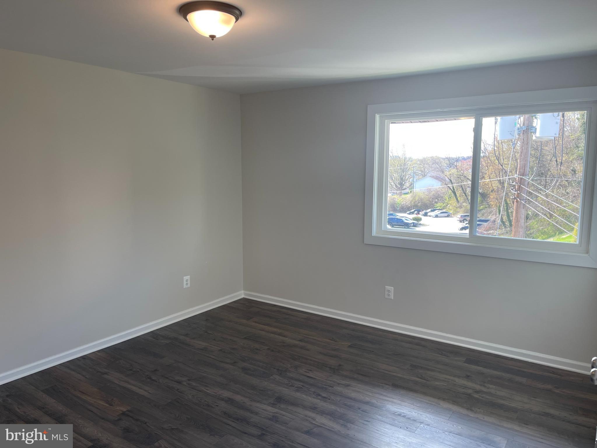 HUNTCREST CONDOMINIUM - Residential