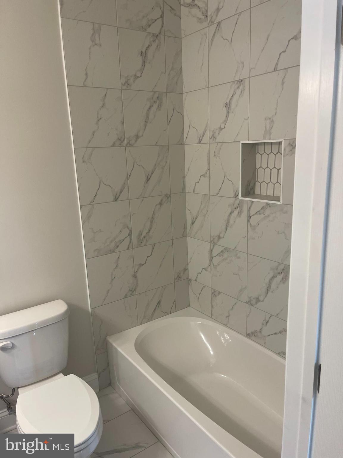 HUNTCREST CONDOMINIUM - Residential