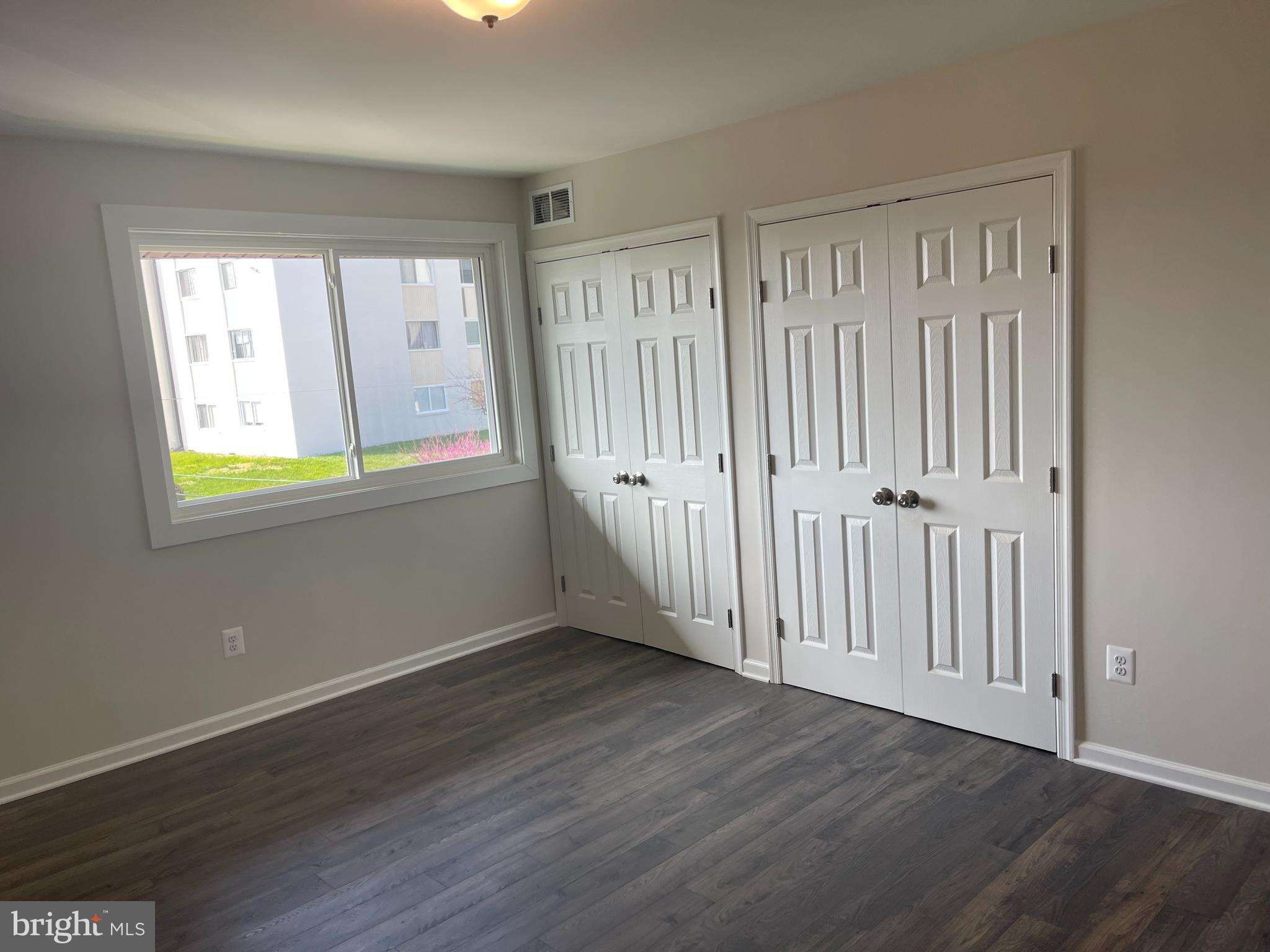 HUNTCREST CONDOMINIUM - Residential