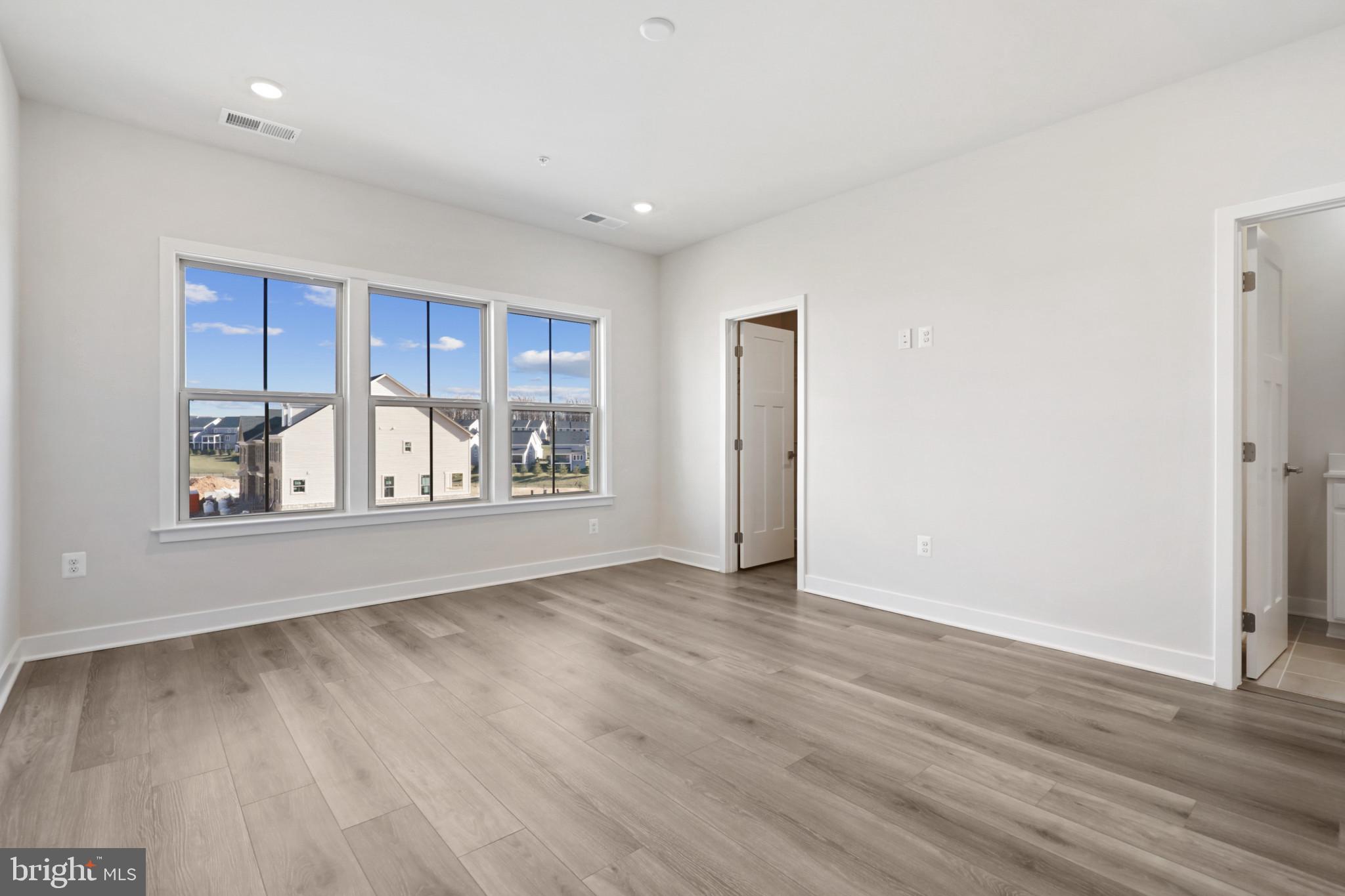 TURF VALLEY - Residential Lease