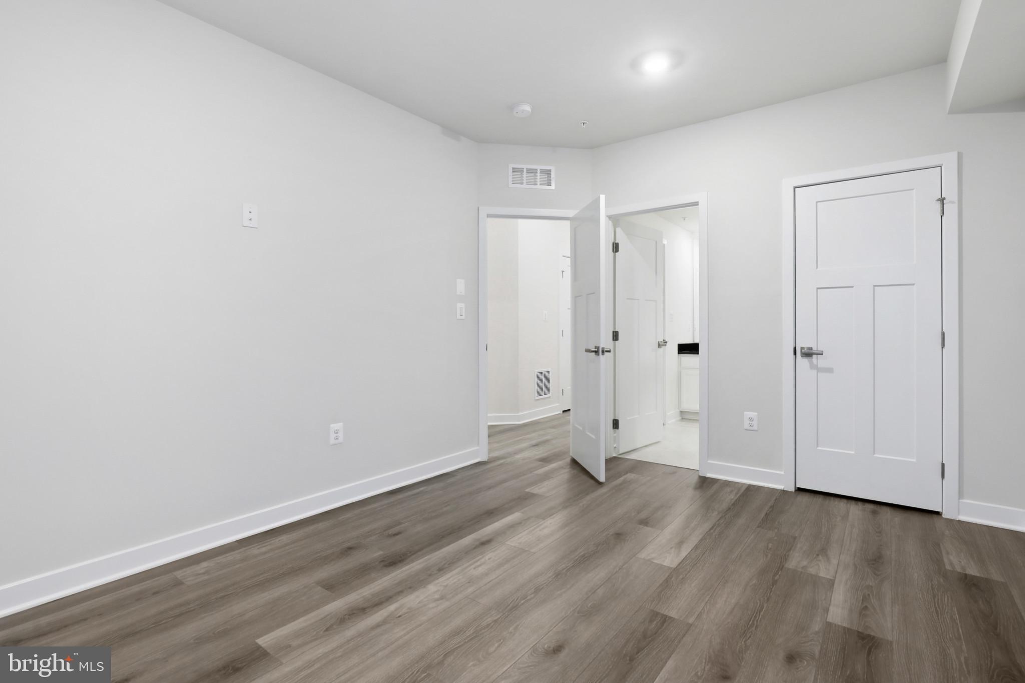 TURF VALLEY - Residential Lease