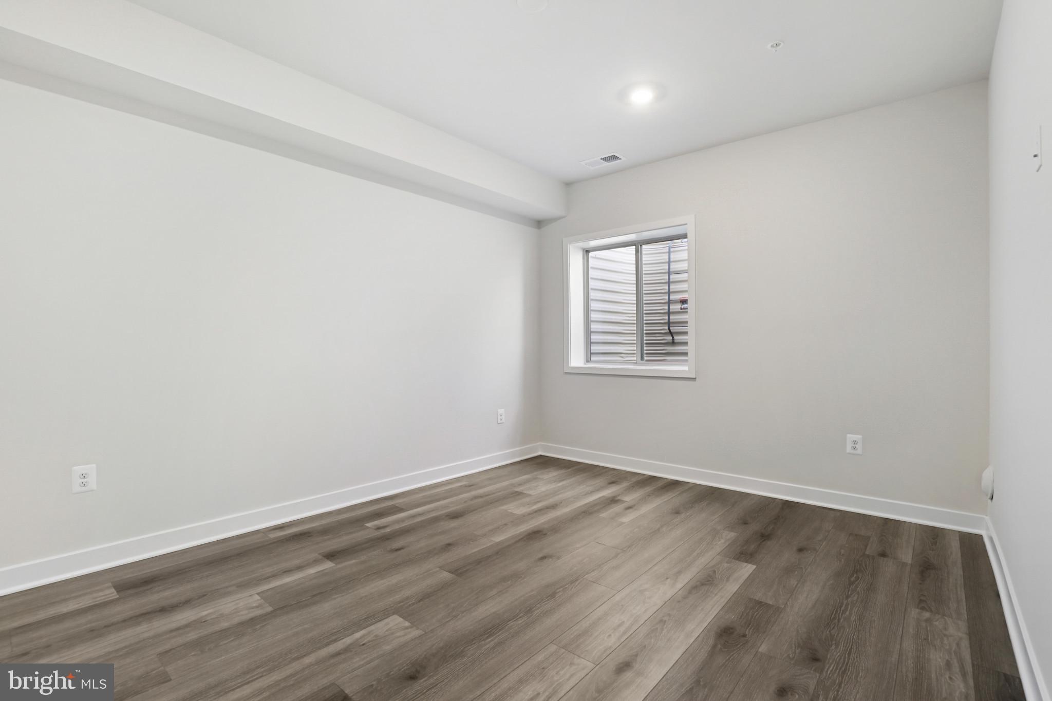 TURF VALLEY - Residential Lease